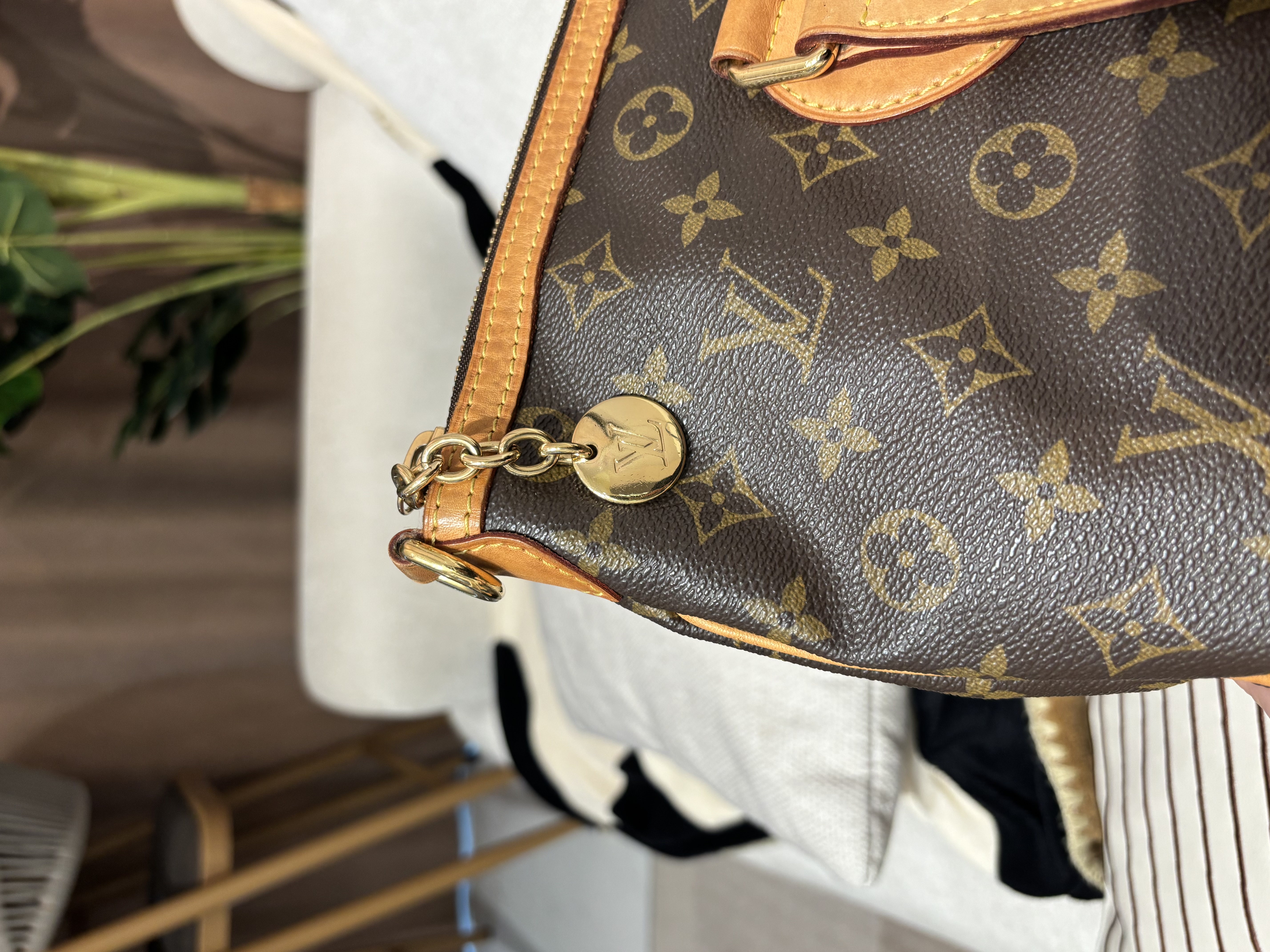 Lv Palermo pm 2way bag monogram 100%Authentic, 90%new