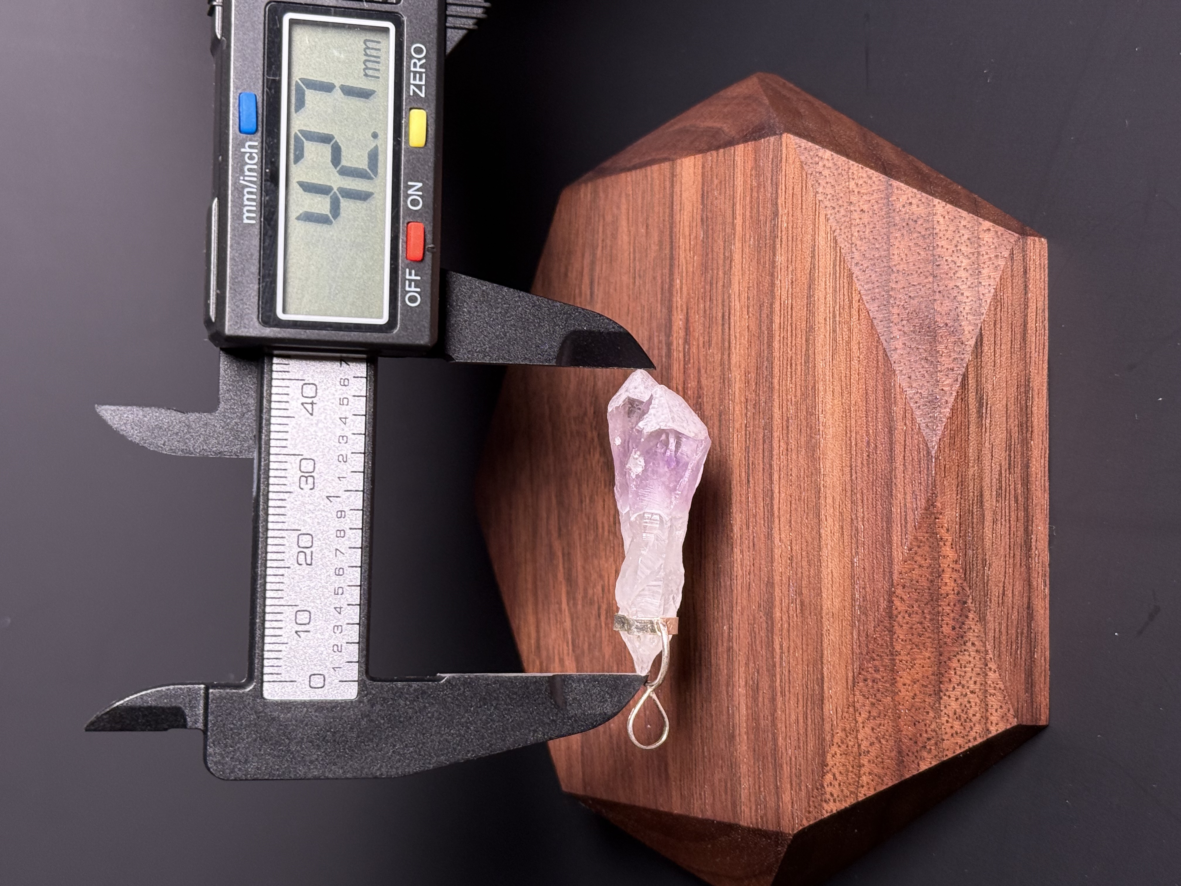 巴西紫晶原礦吊咀 (42.7 mm) (Option 3）