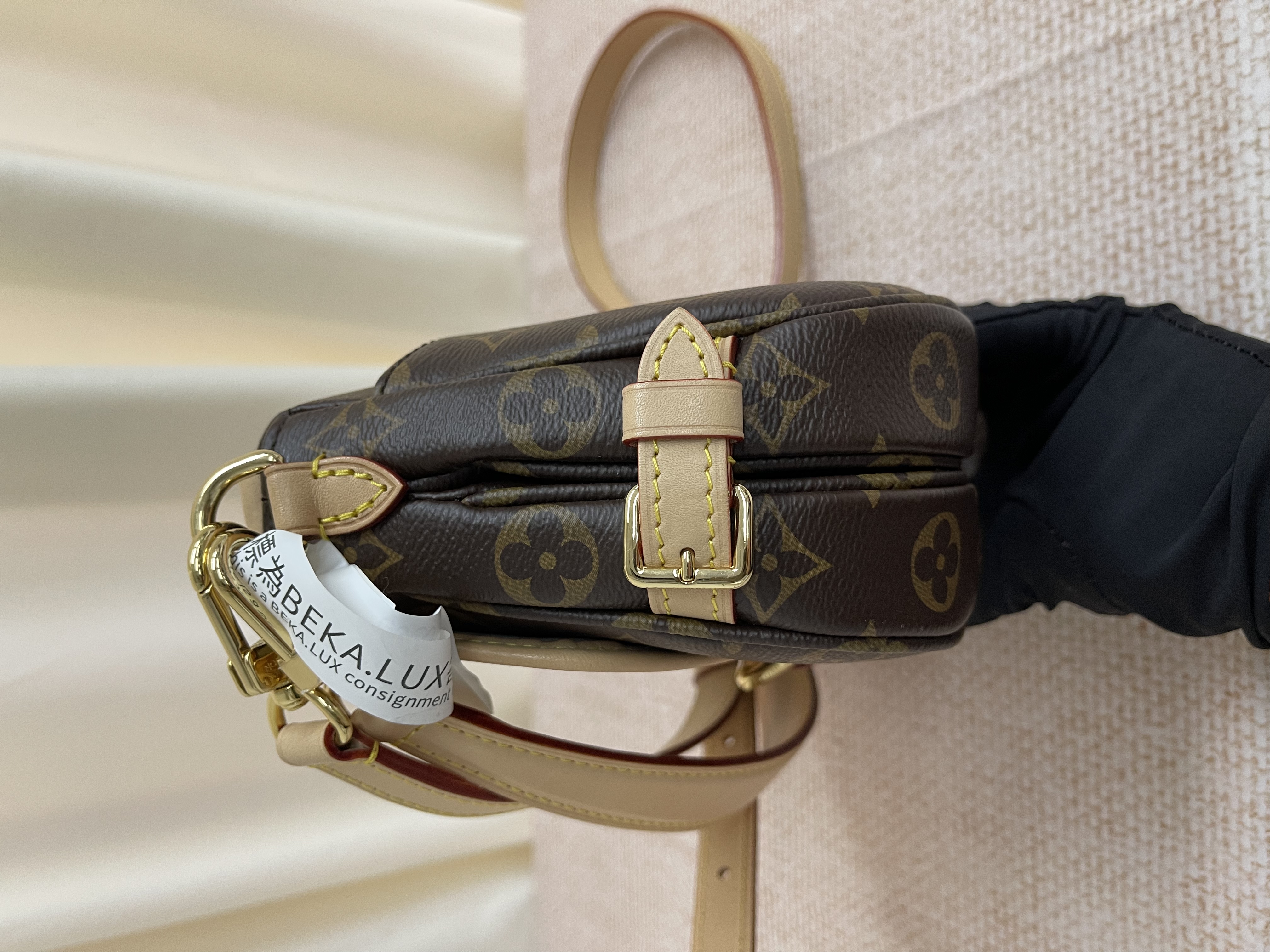 Pre-Owned Louis Vuitton Saumur BB / Product Code: 26021205