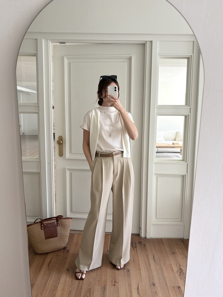 Claudette Silky Pleated Top (Ivory)