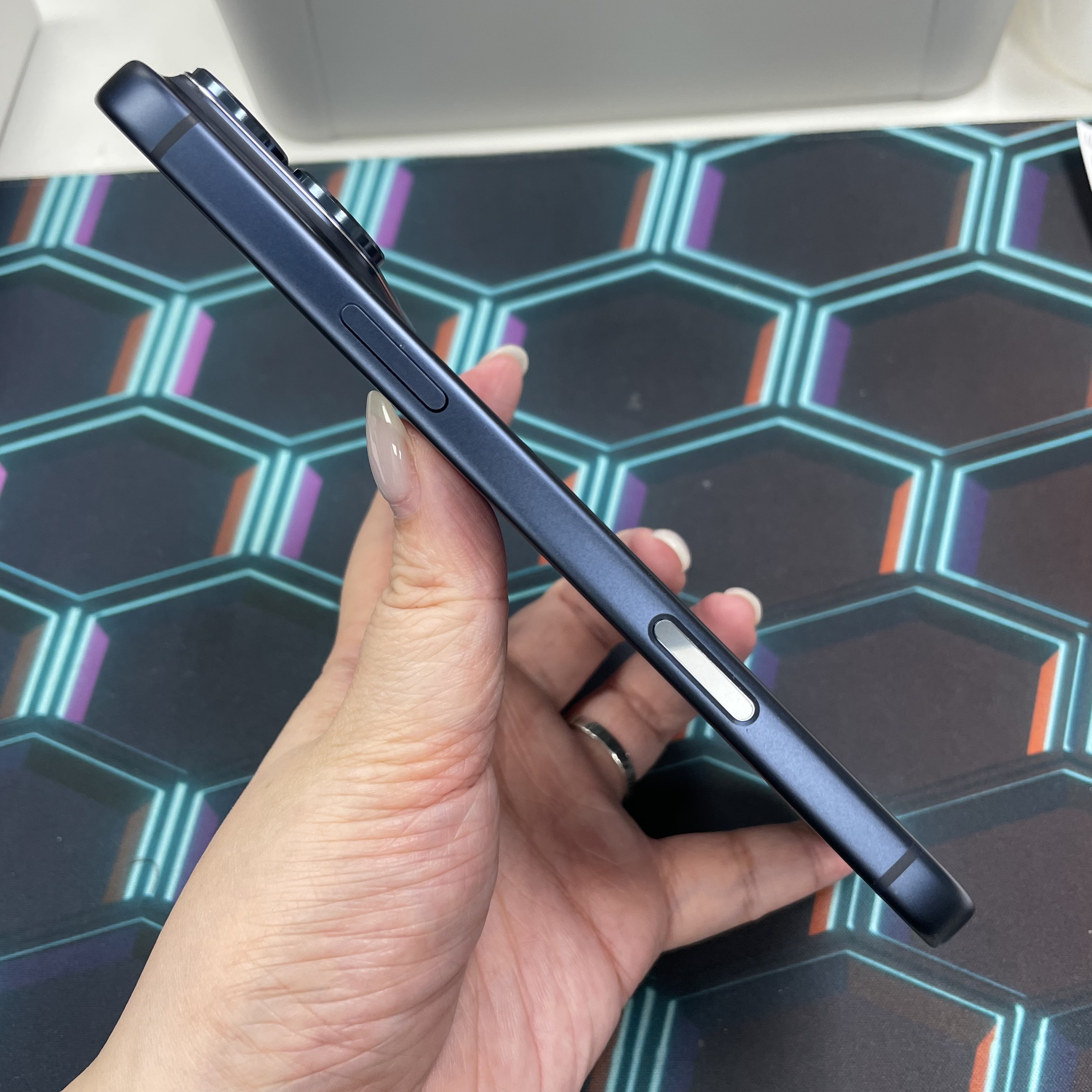 *6623 17 Pro max 完美機 256GB 電100 藍色 blue