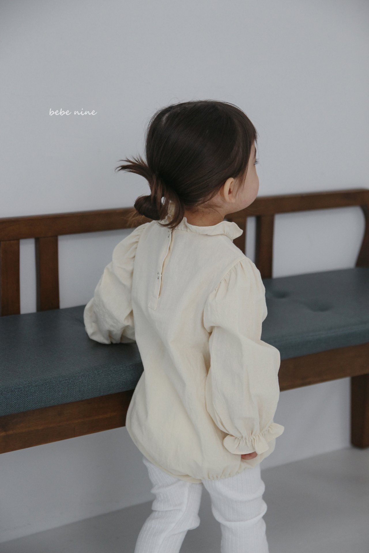 🌸預訂 韓國直送🌸🇰🇷Bebenine兩色摺紋花邊領長袖包屁衣