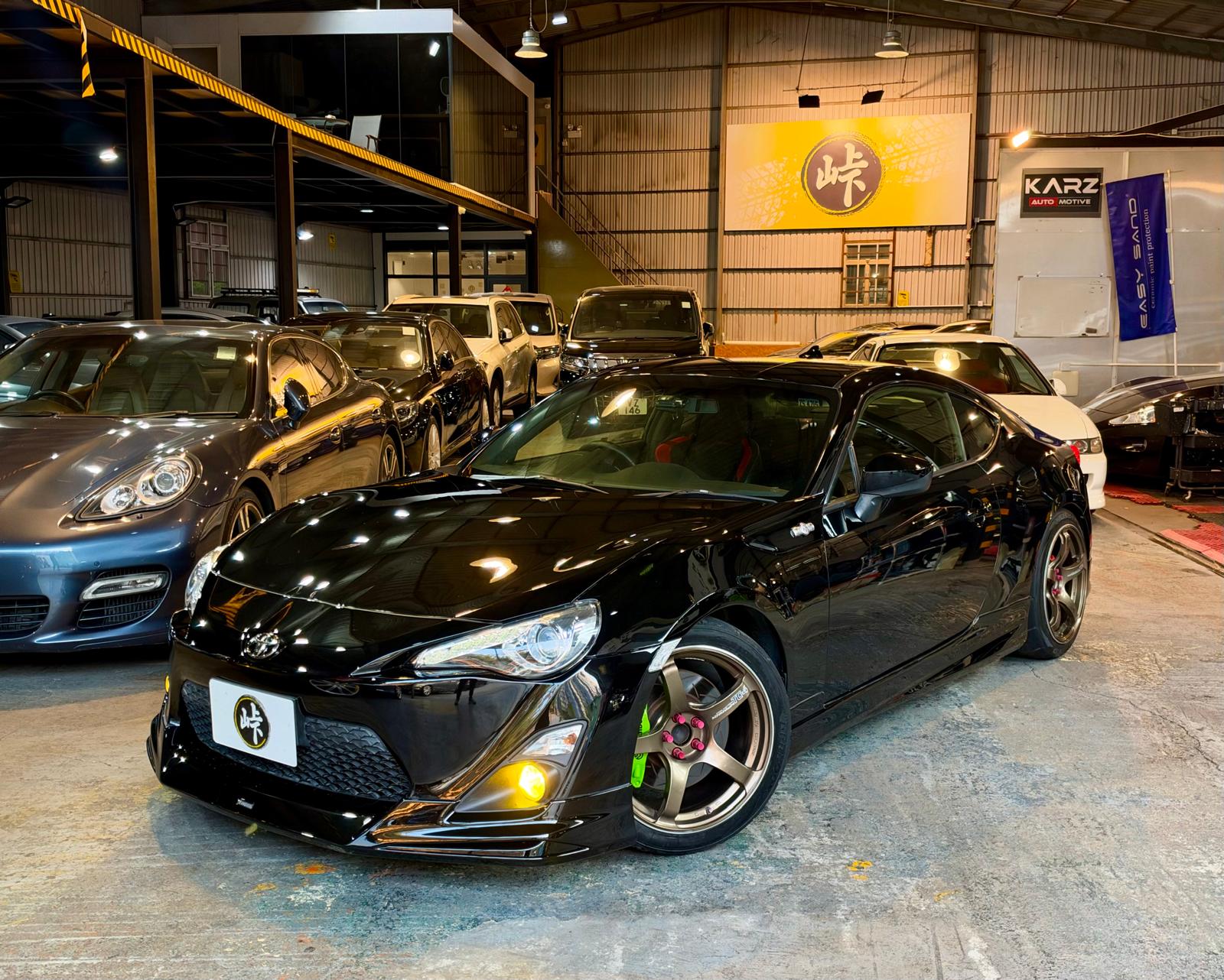 Toyota GT86 HKS Supercharge 2013