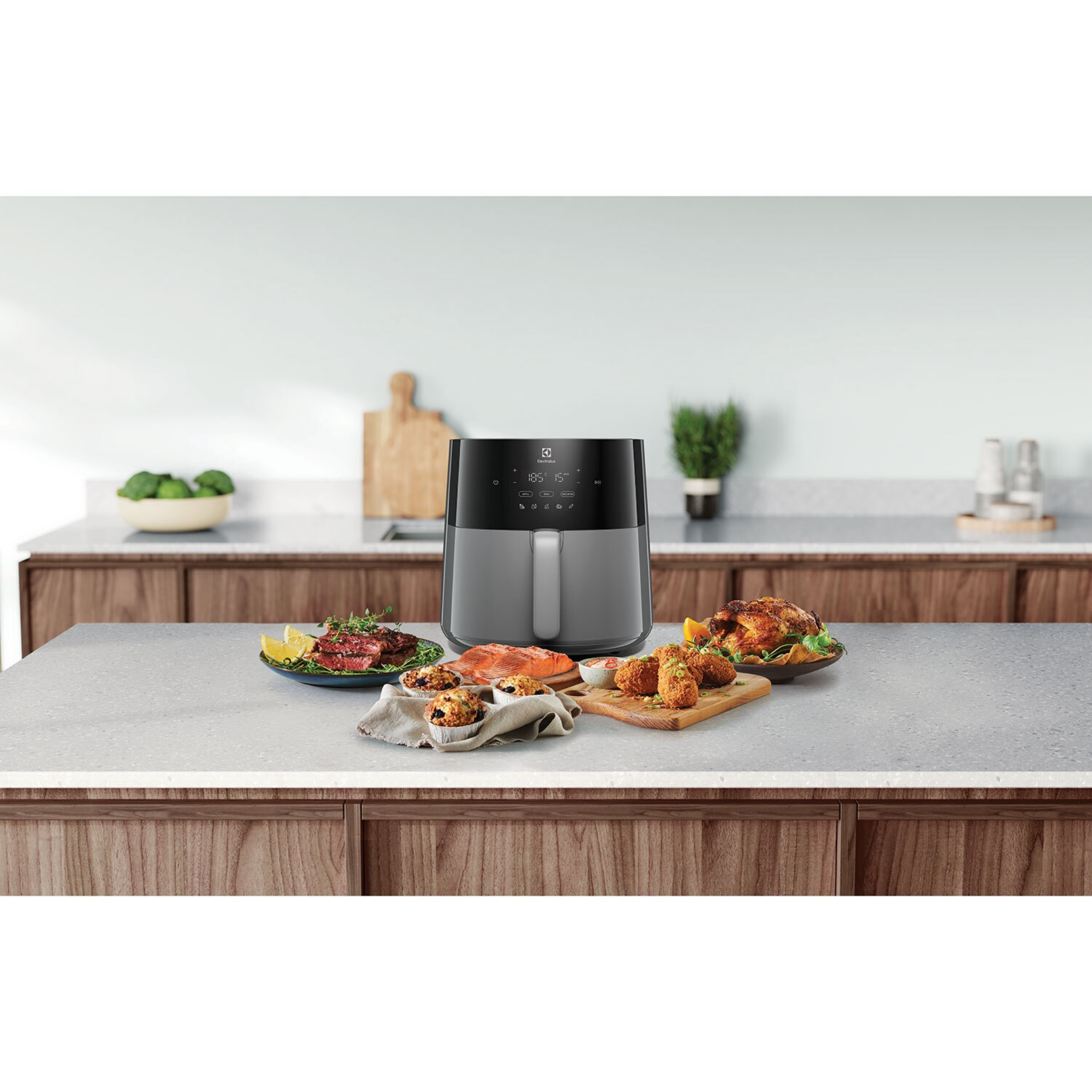 Electrolux UltimateTaste 500 Digital Air Fryer 5L (E5AF1-700P)