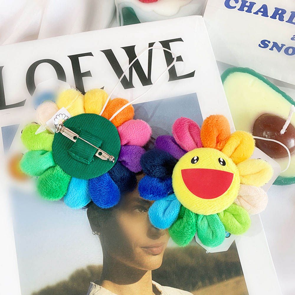 日本預訂 【村上隆】-TAKASHI MURAKAMI FLOWER PIN 太陽花 扣針 吊飾