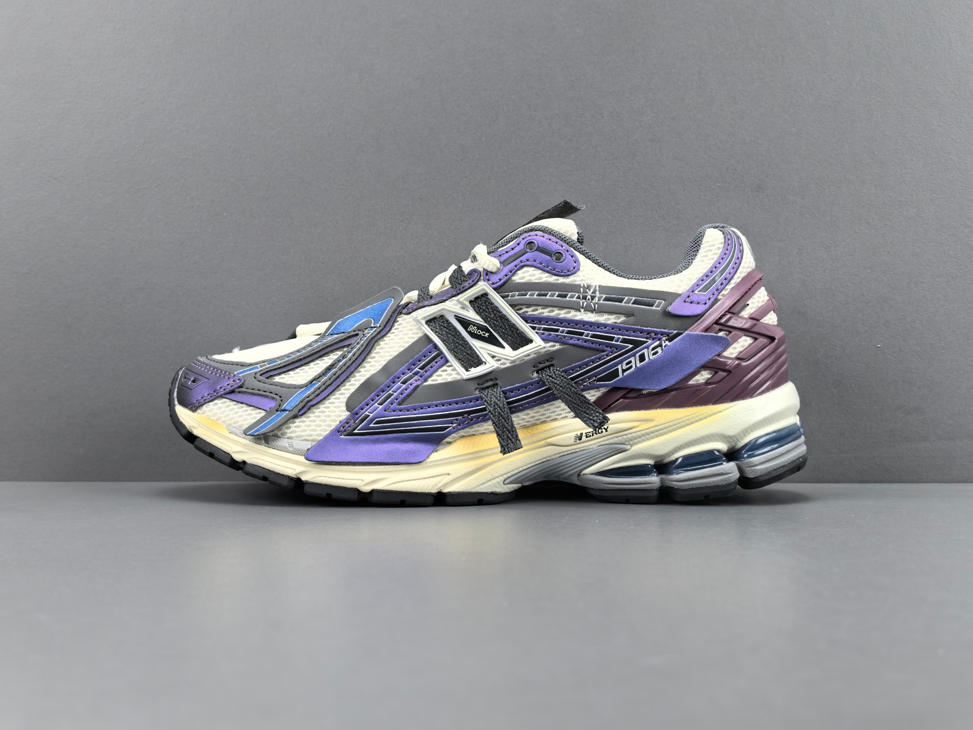 New Balance 1906A U1906ANB