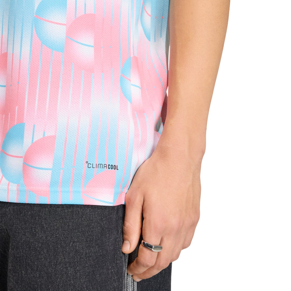 🧊揉合經典復古與現代美學 Adidas Belgium 比利時 2026-27 作客球迷版球衣 (可加印字章) JM8386