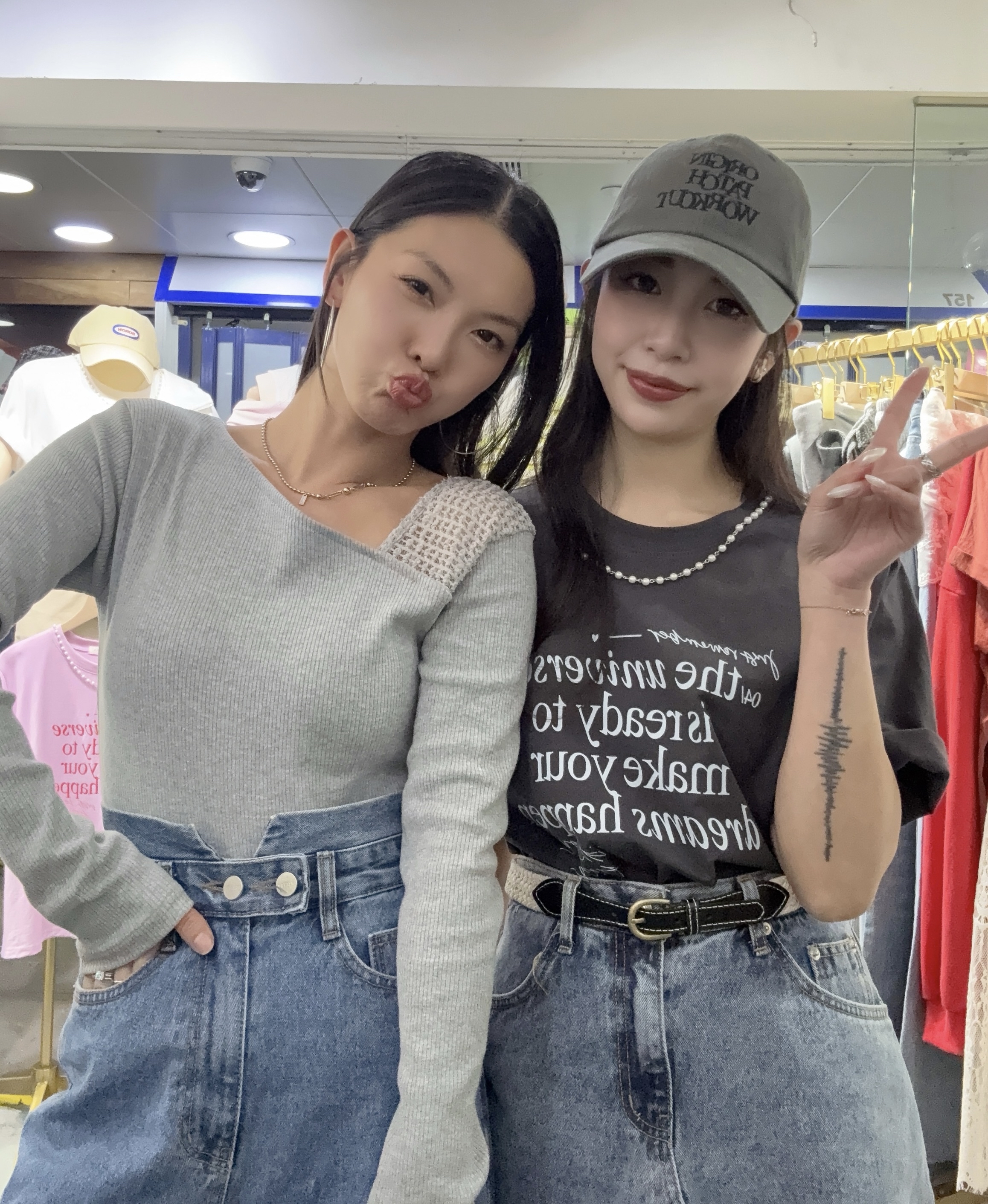 英文字Tee(頸鏈可拆)