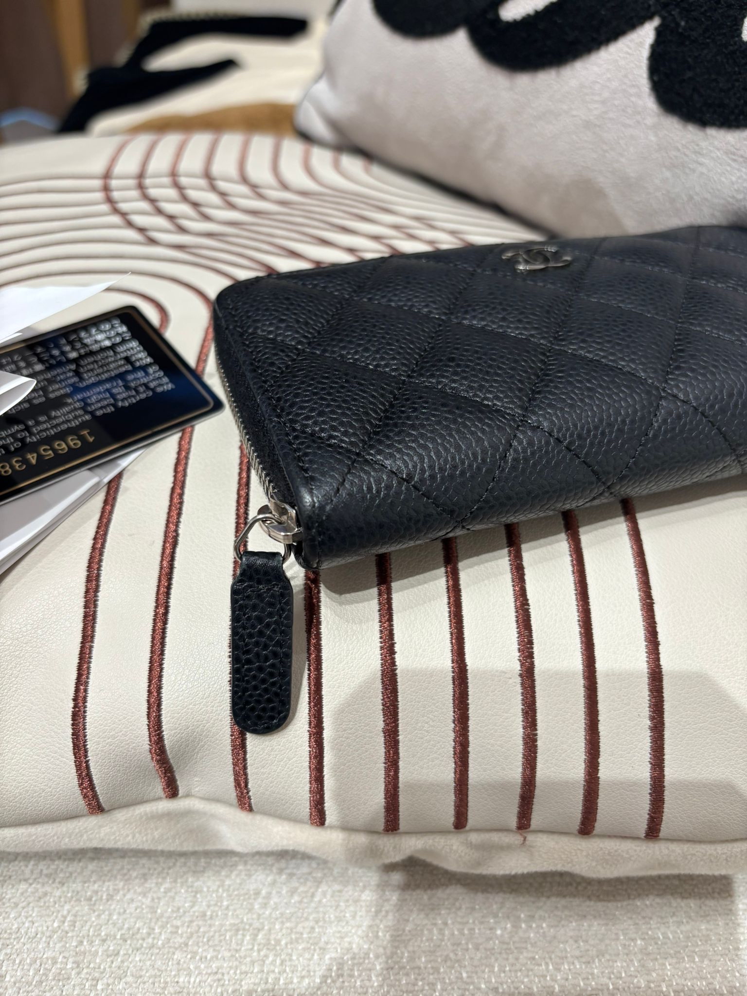 Chanel Zip Wallet 黑色荔枝牛皮 100%Authentic, 95%New ✅Card ✅Box
