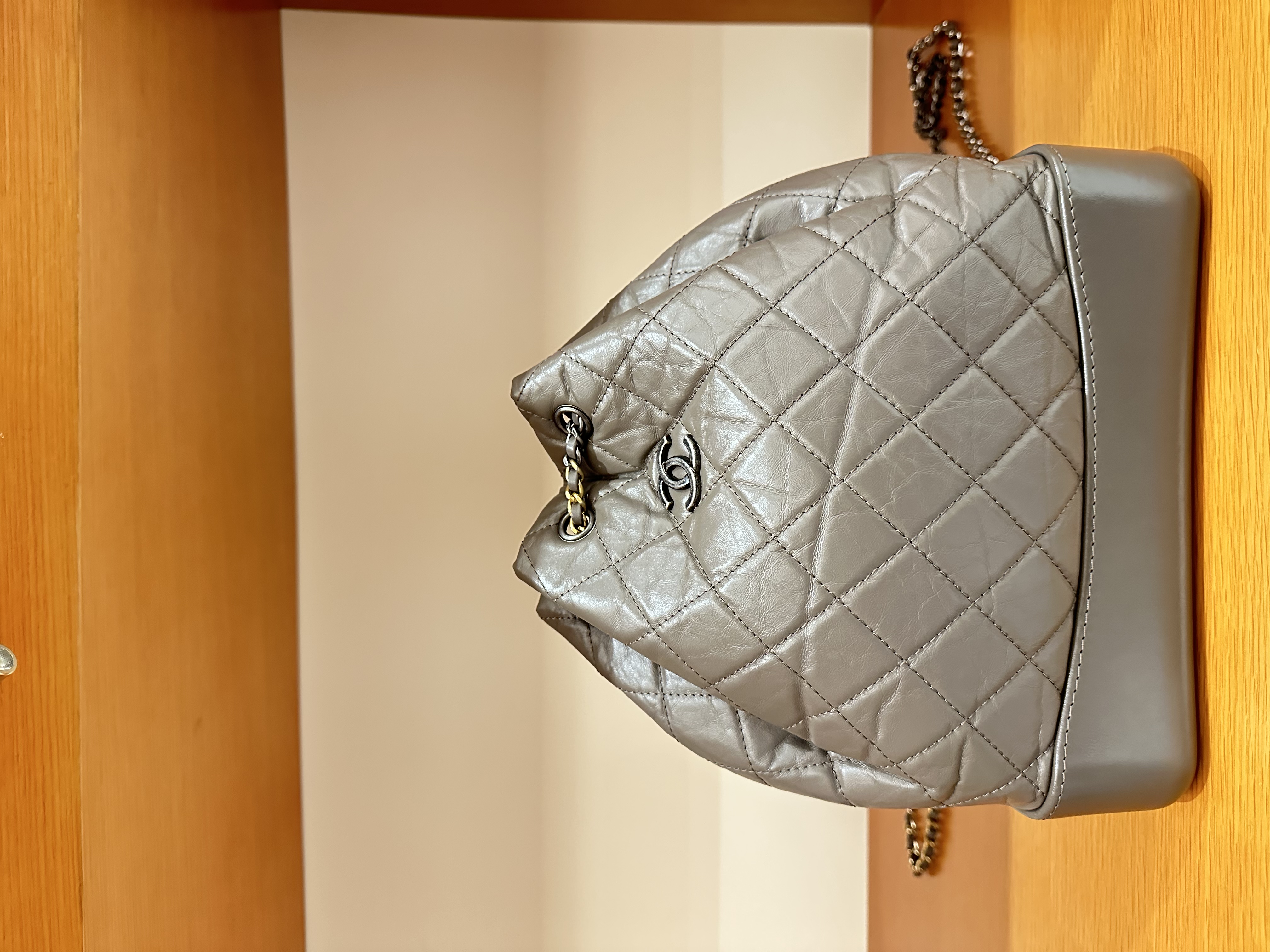 直播貨品 |  [1個-$100 2個-$300］HH02