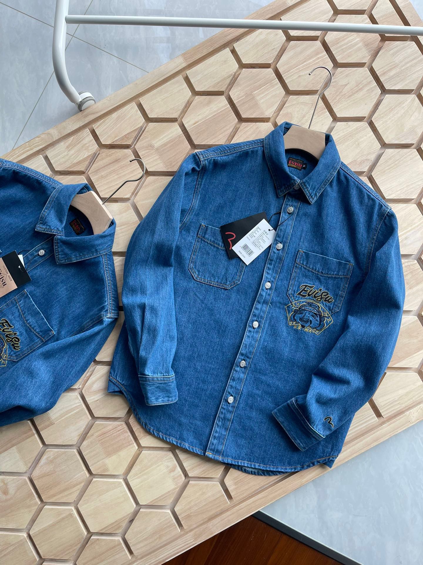 預訂 EVISU 福神刺繡牛仔襯衫 #98789