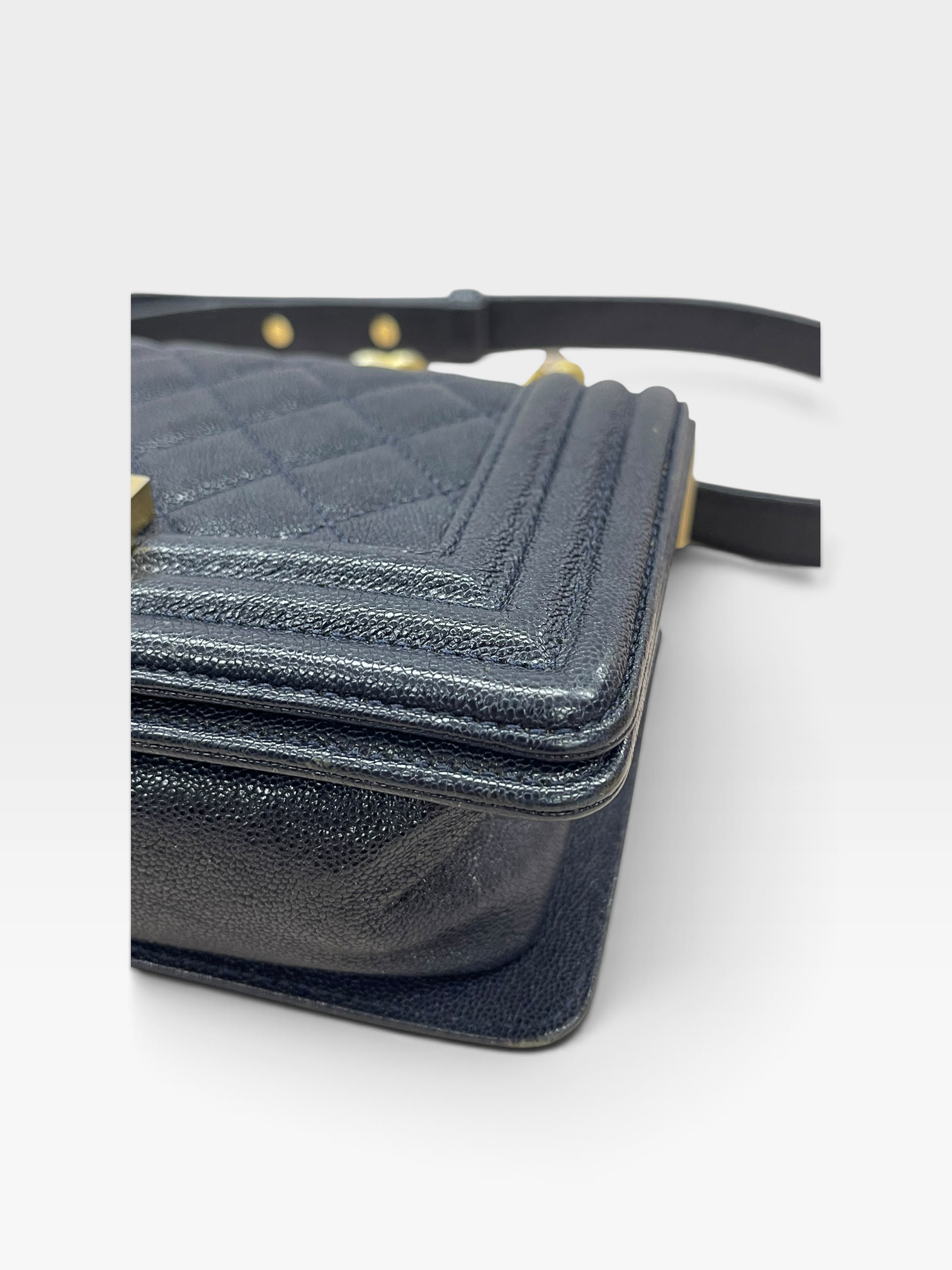 Pre-Owned CHANEL Boy 20 / Product Code: 082711