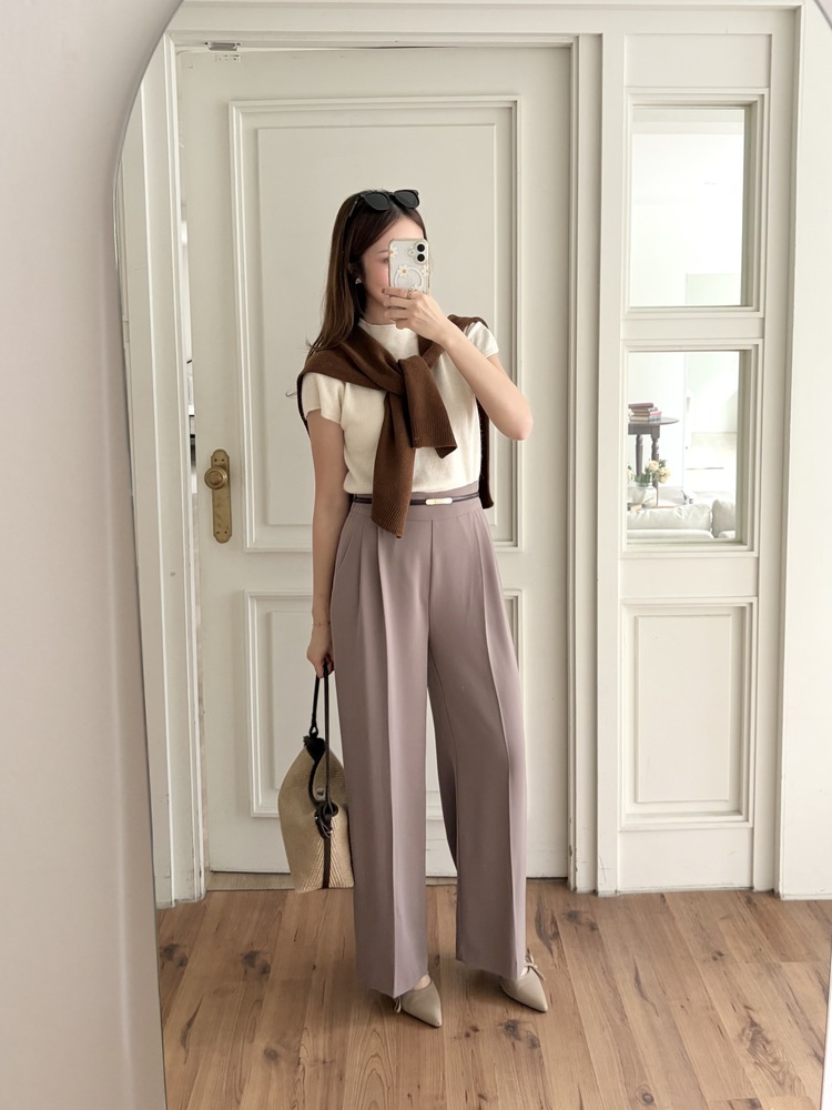 Charlyne Seamless-Front Slacks (Khaki Beige)