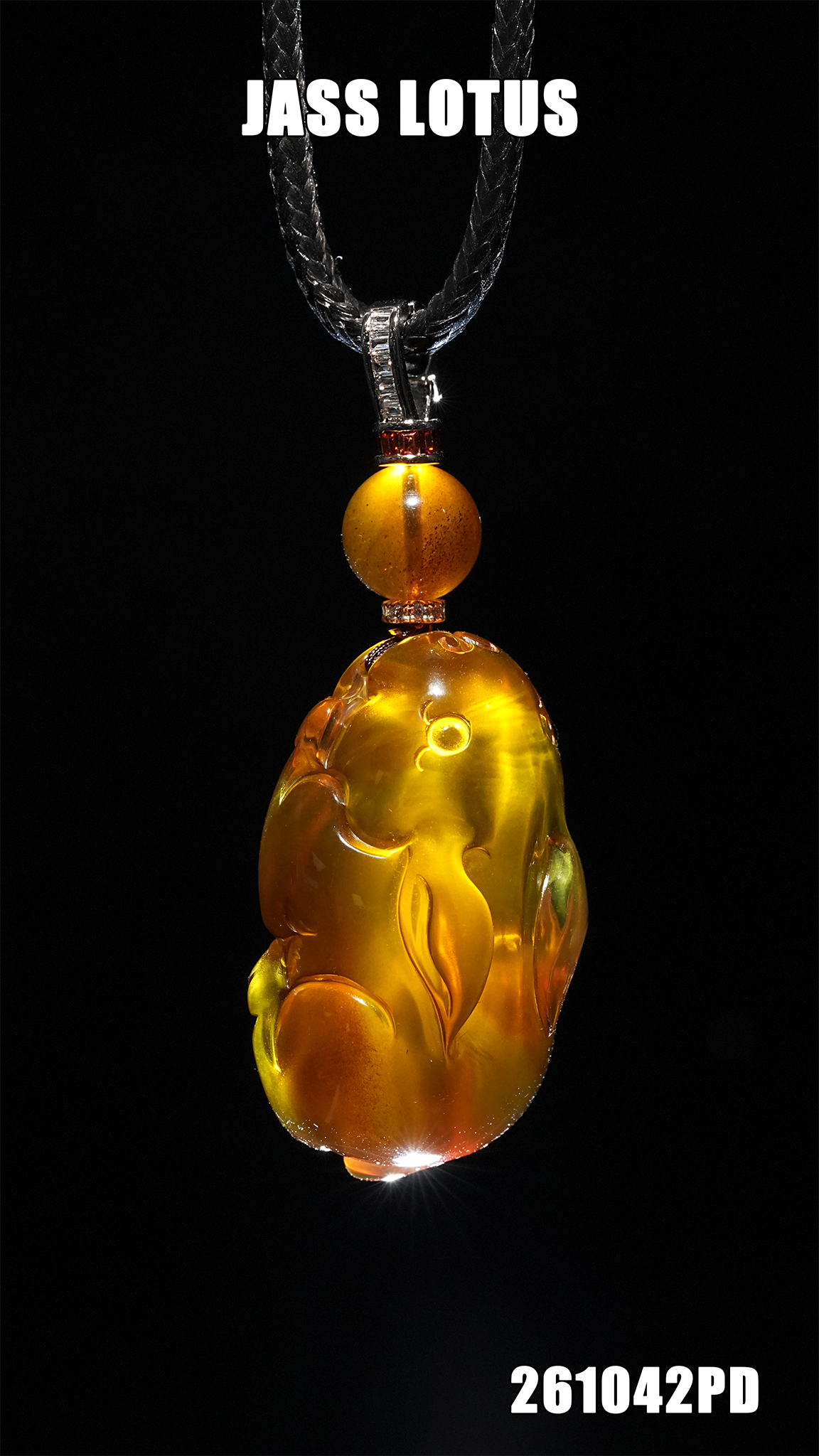 緬甸天然琥珀棕血珀兔仔吊墜