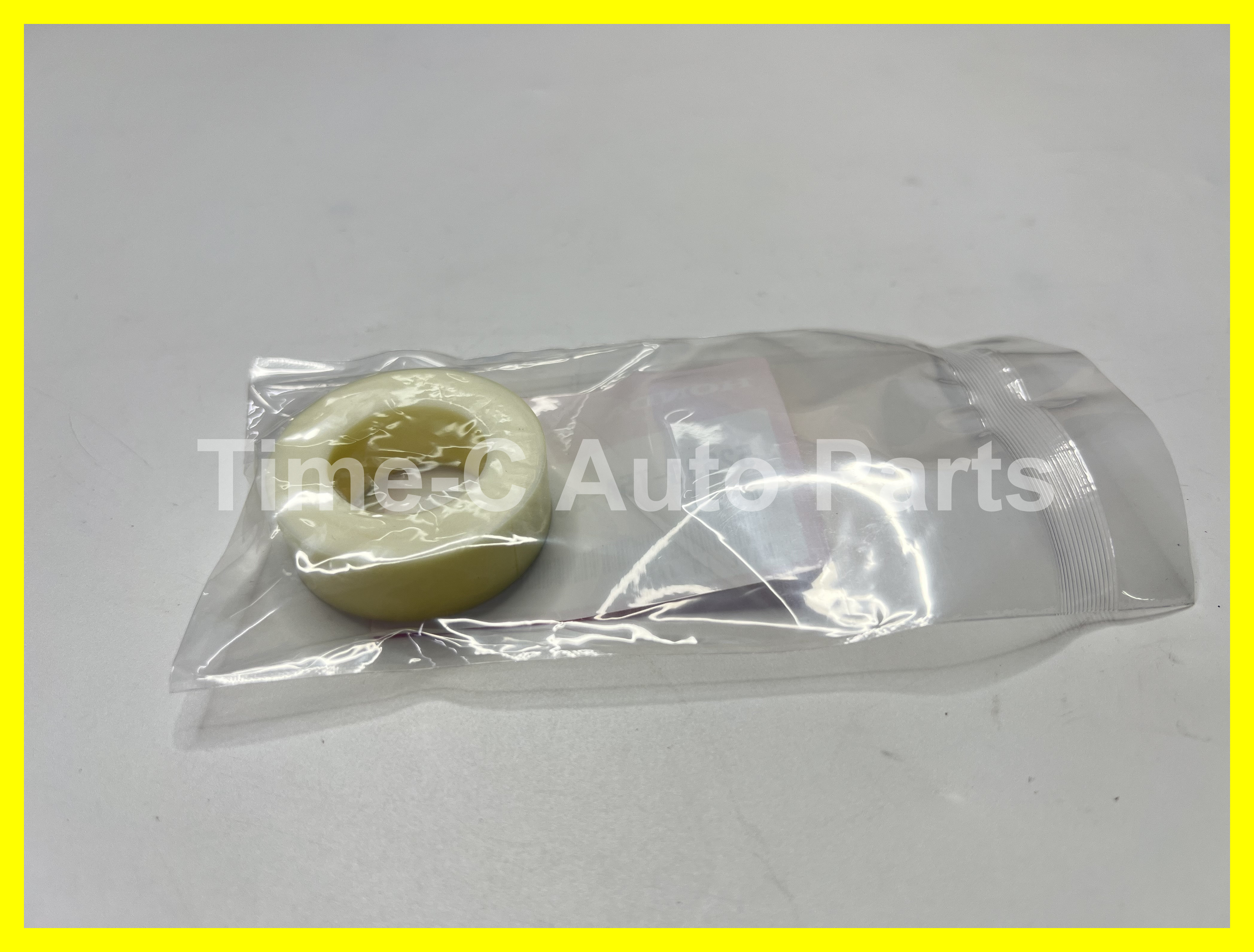 尾機杯士頂上墊膠 52633-T5A-J01 - Honda Fit Jazz GK