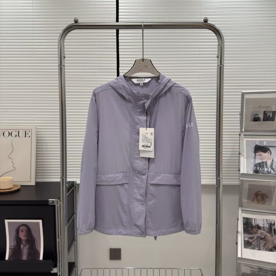 Aigle 立領拉鍊連帽防曬外套