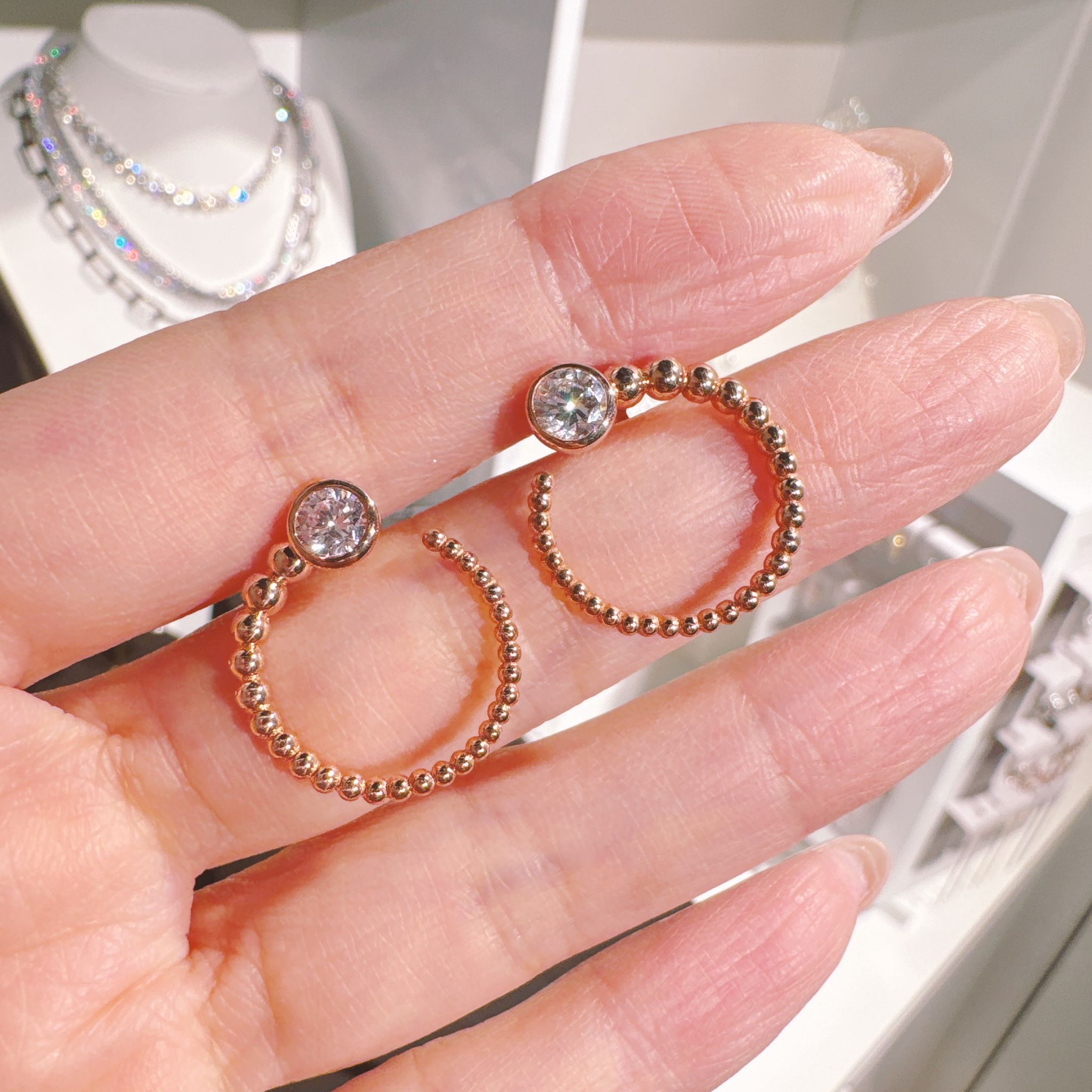 CE284 珠珠耳環，只限一件