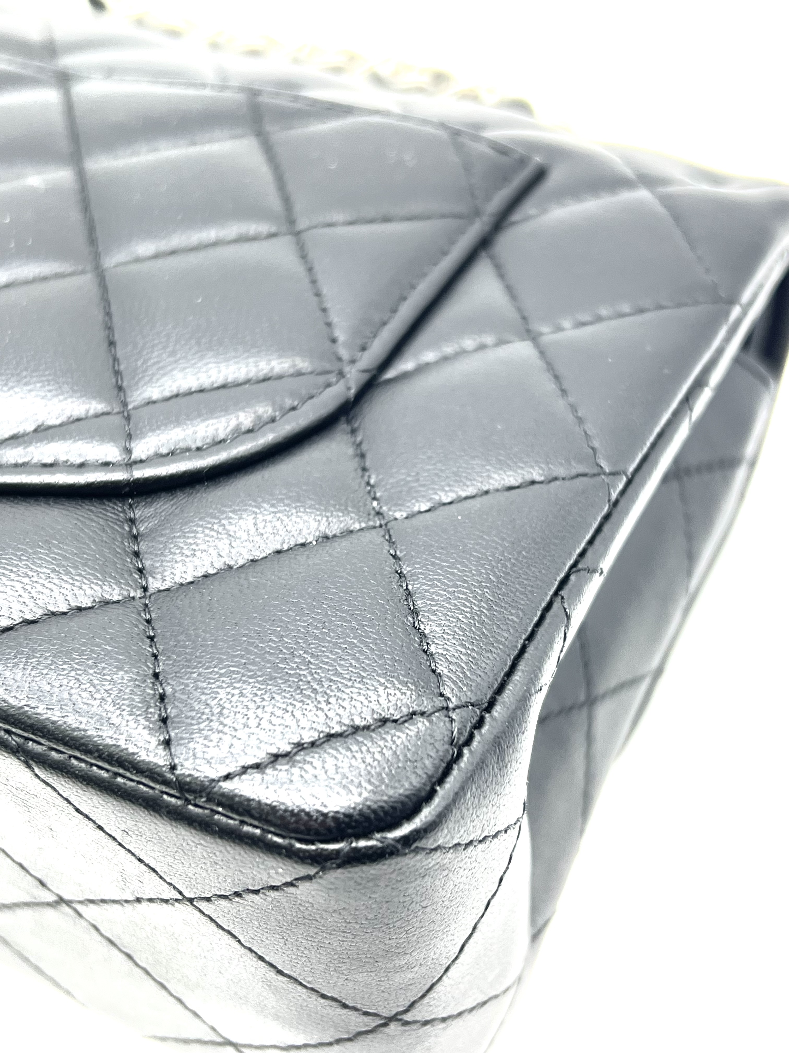 Pre-Owned CHANEL Classic Flap / Product Code: 26050705