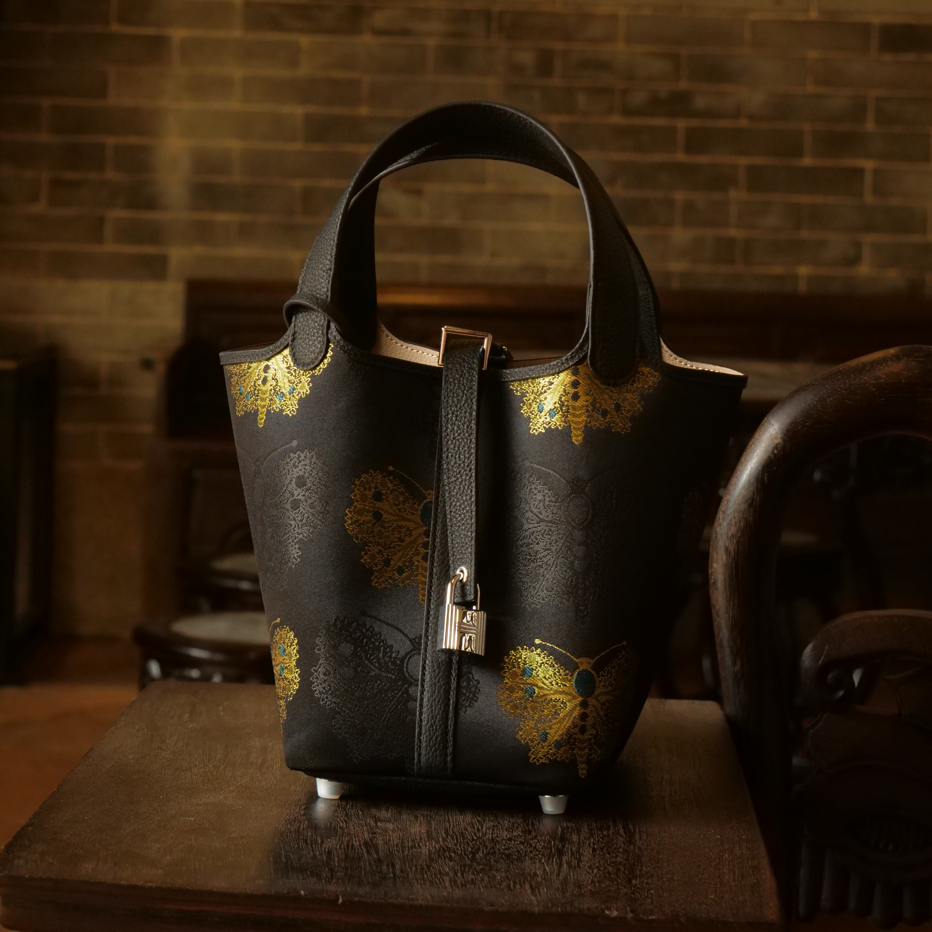 宋錦∞黑金蝴蝶牛皮水桶袋