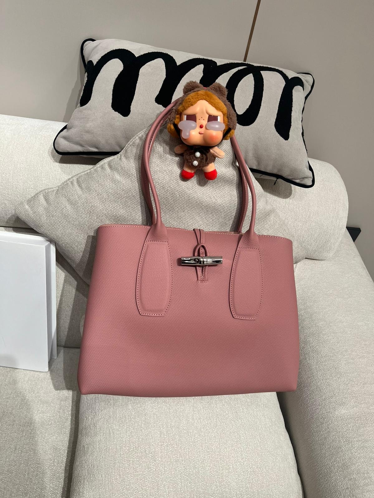 未使用品 Longchamp Roseau Shoulder Bag 100%Authentic, Unused 未使用品 ✅Dust bag