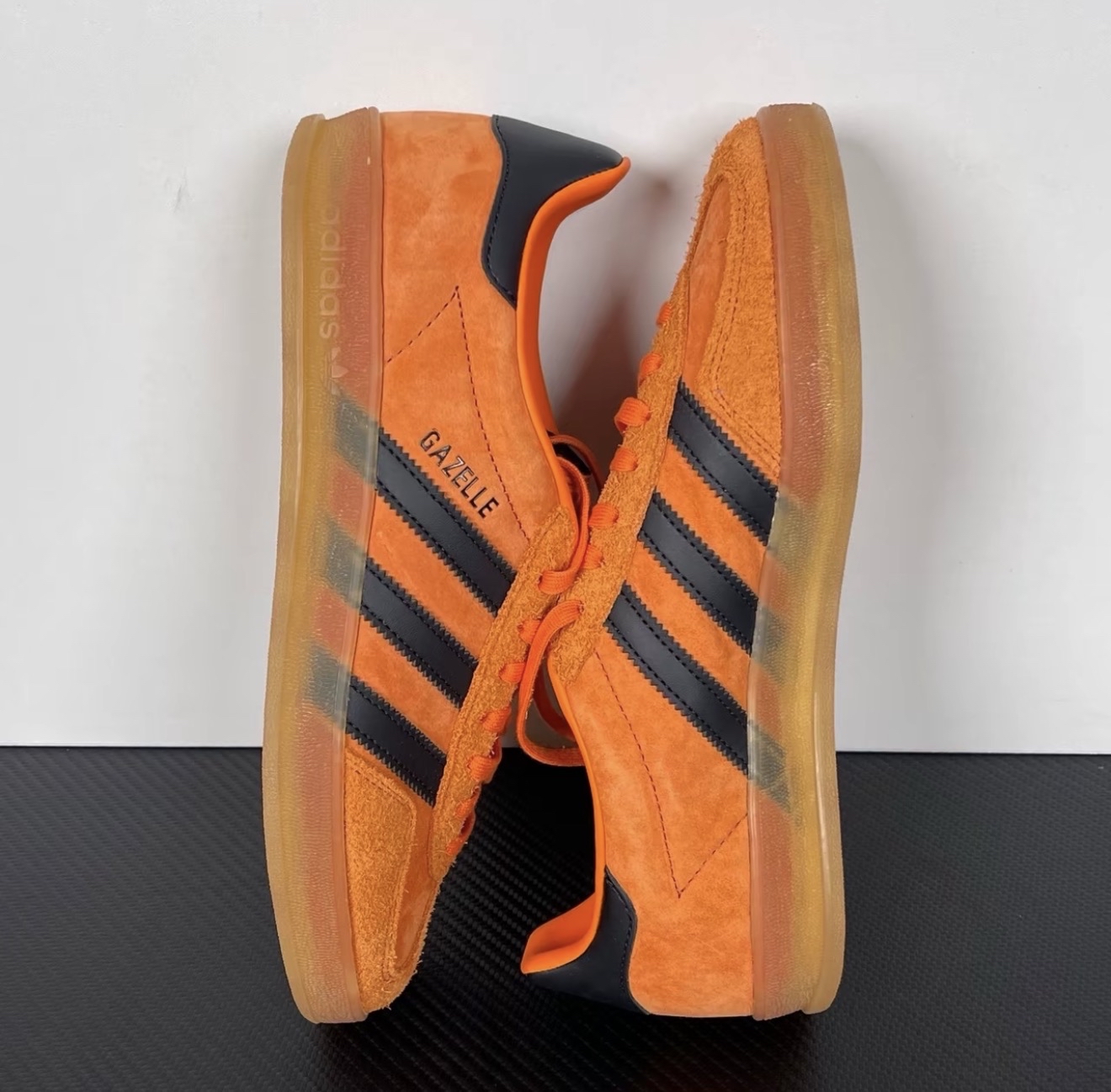 JI3905 Adidas Gazelle Indoor Orange Gum JI3905