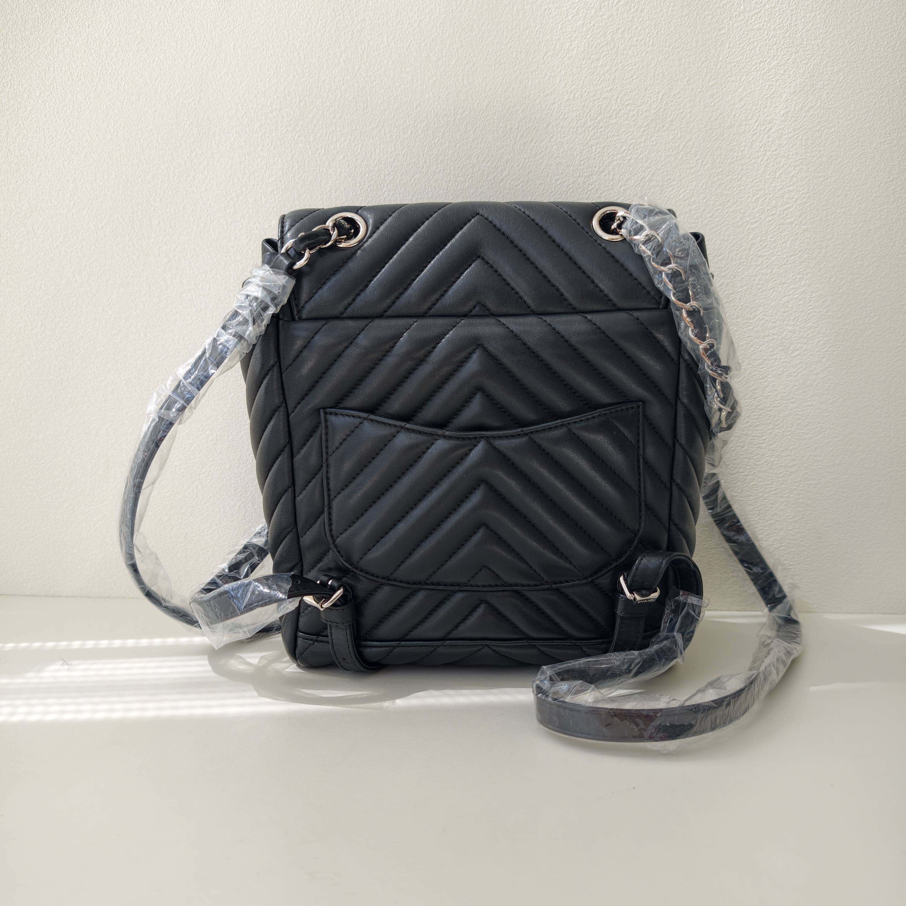 【預訂貨品】Chanel黑色小牛皮書包