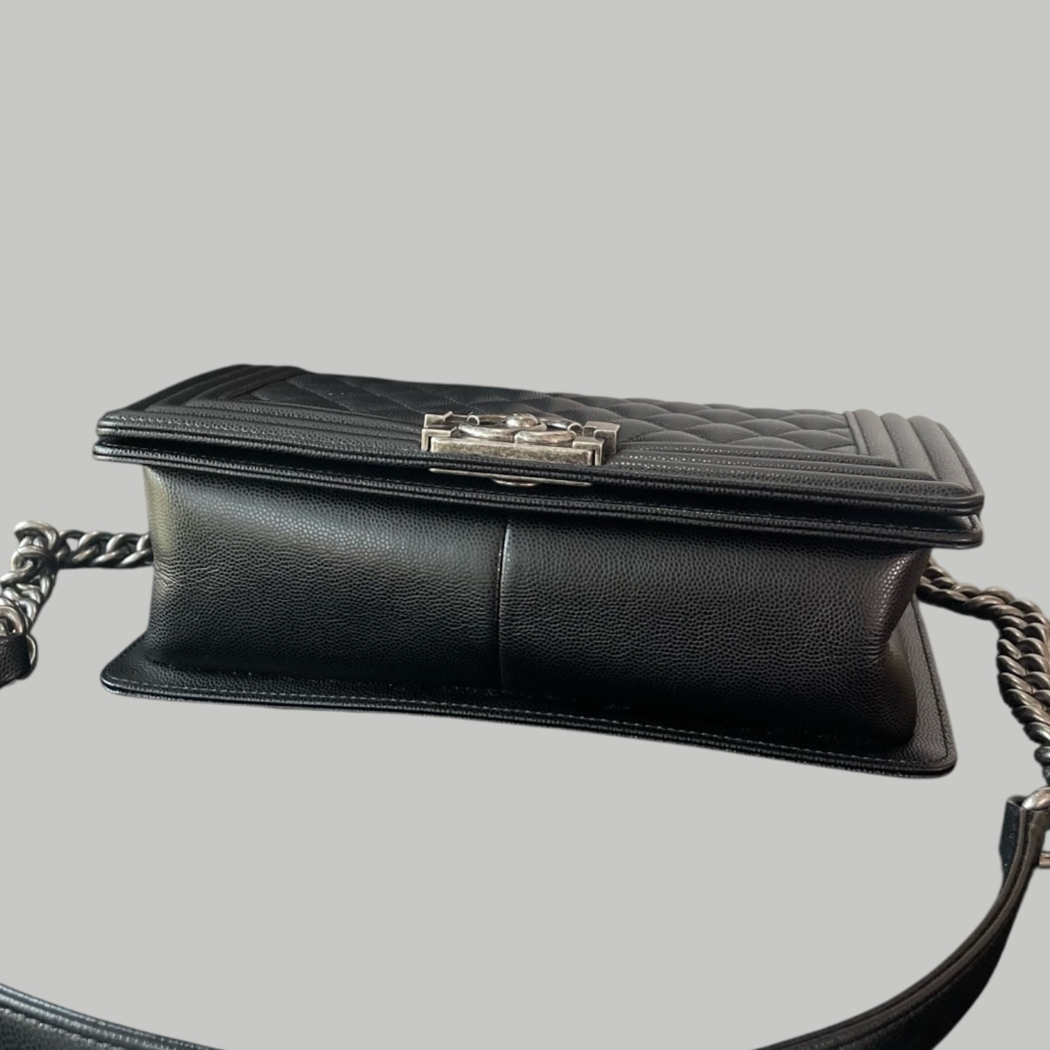 Chanel Caviar Leboy 荔枝皮