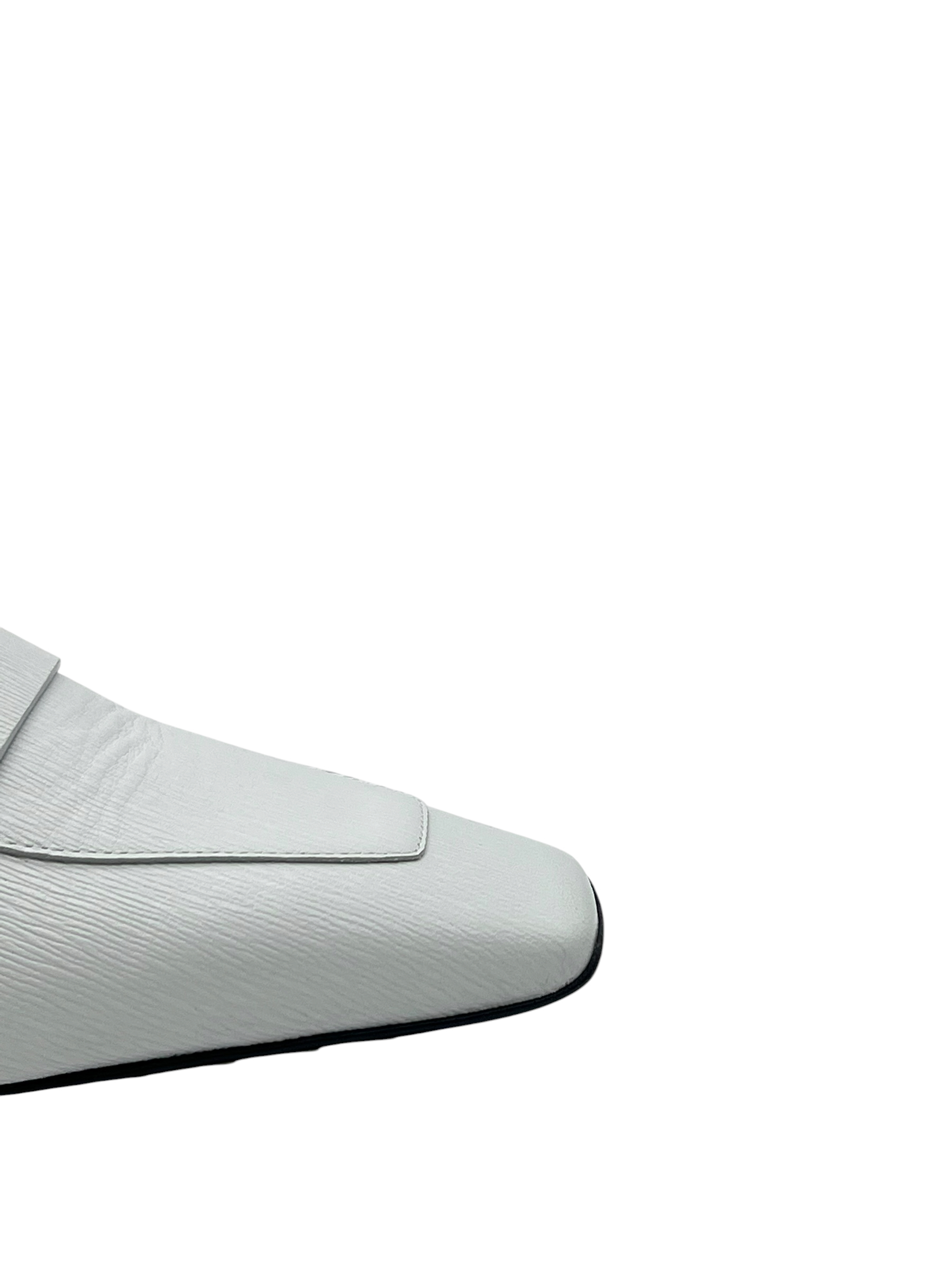 Pre-Owned HERMÉS Eloge Mules Chèvre Liegee Blanc / Product Code: 26052006