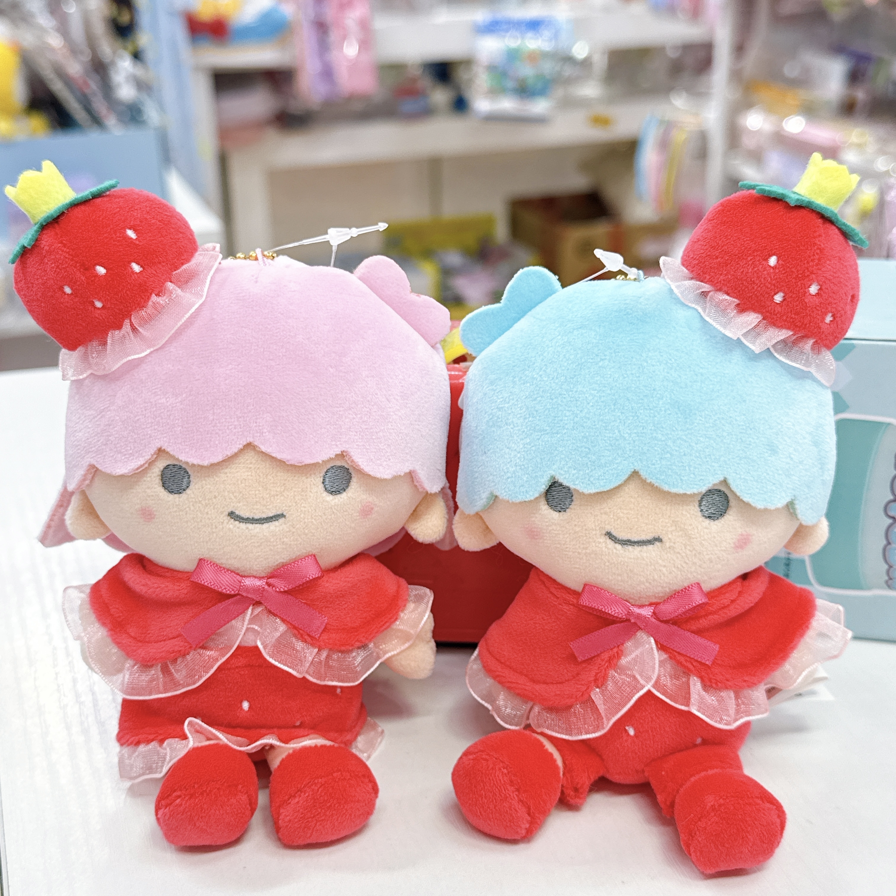 日本限定版Sanrio草莓雜誌50周年公仔掛飾