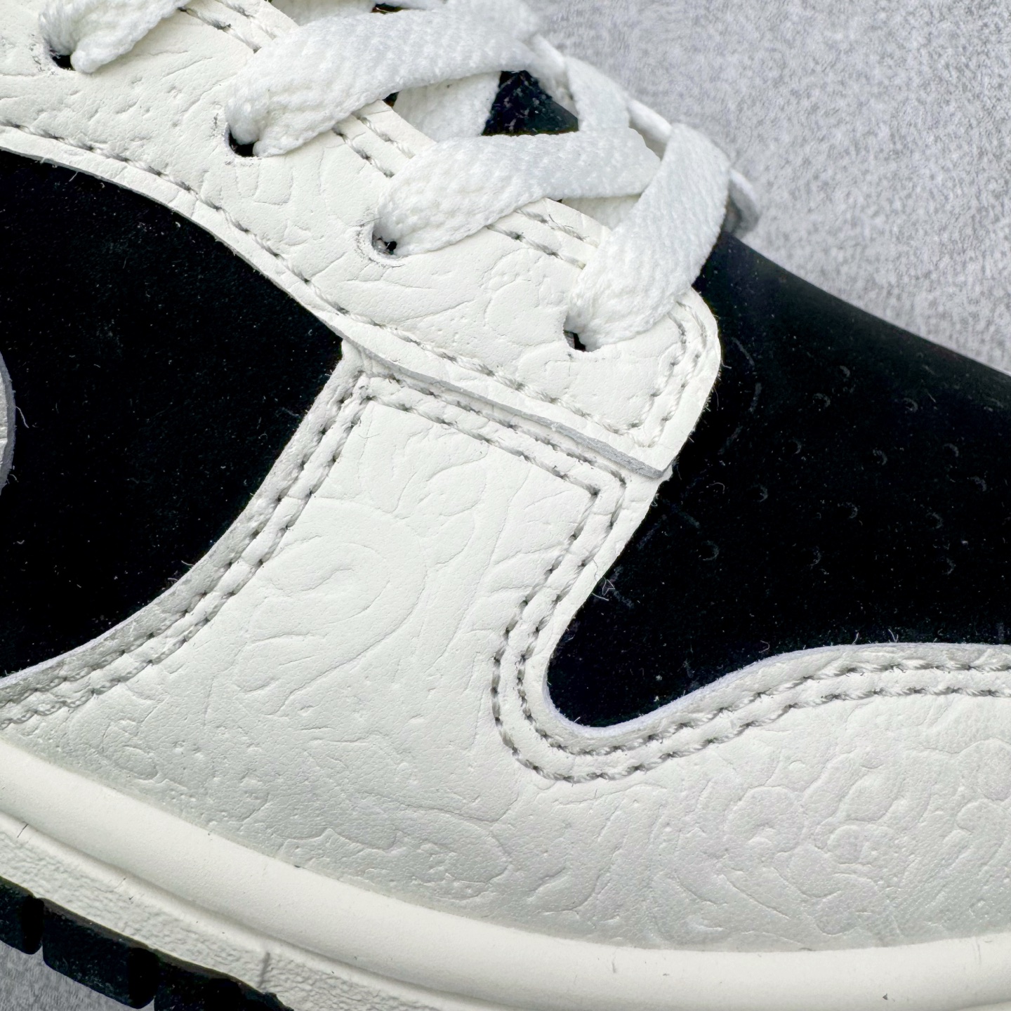 Nike SB Dunk Low IF3944-001 