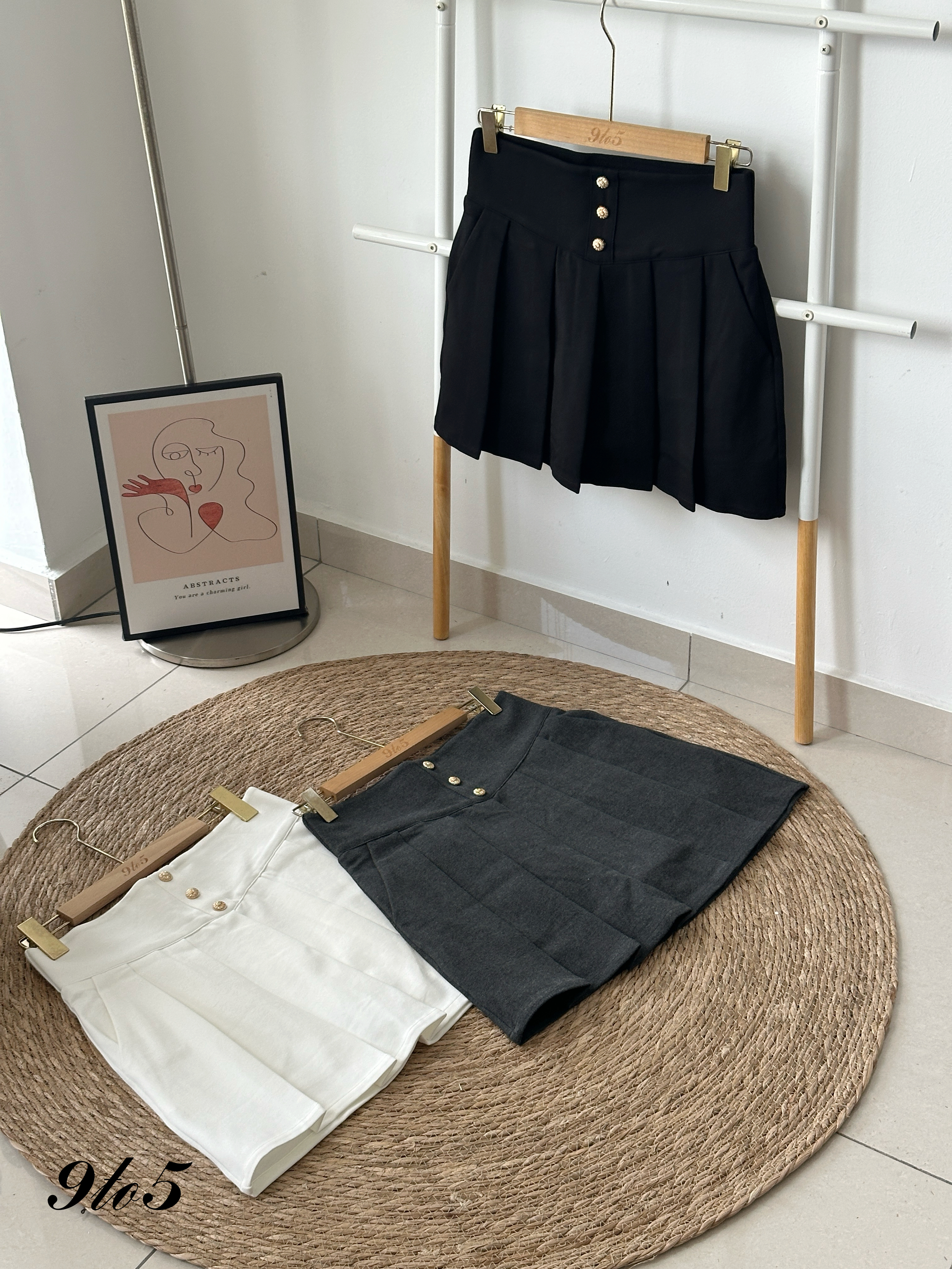 S1872 Short Pleated Skirt - 3 Colors 