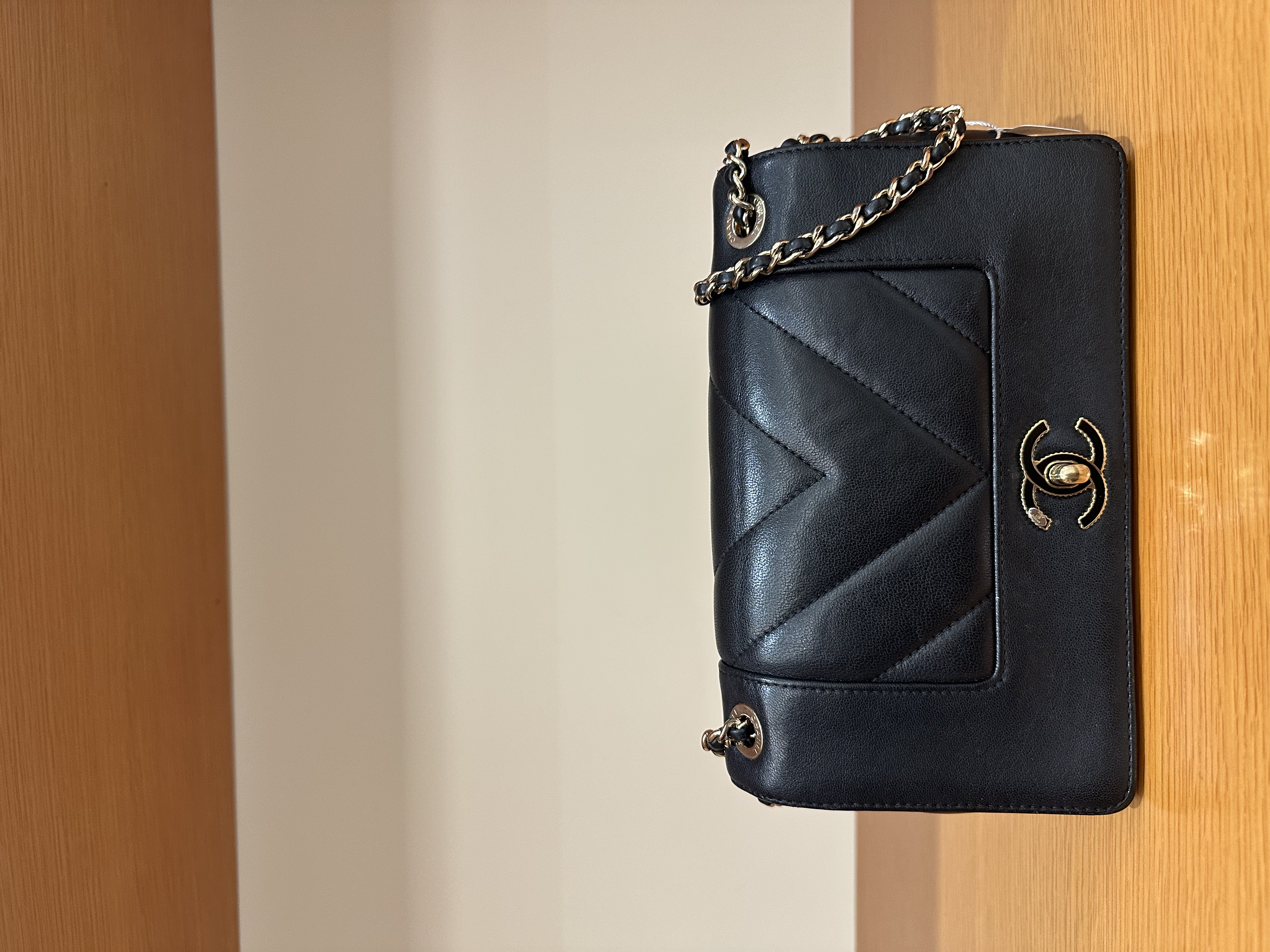 直播貨品 |  [1個-$100 2個-$300］ HH10