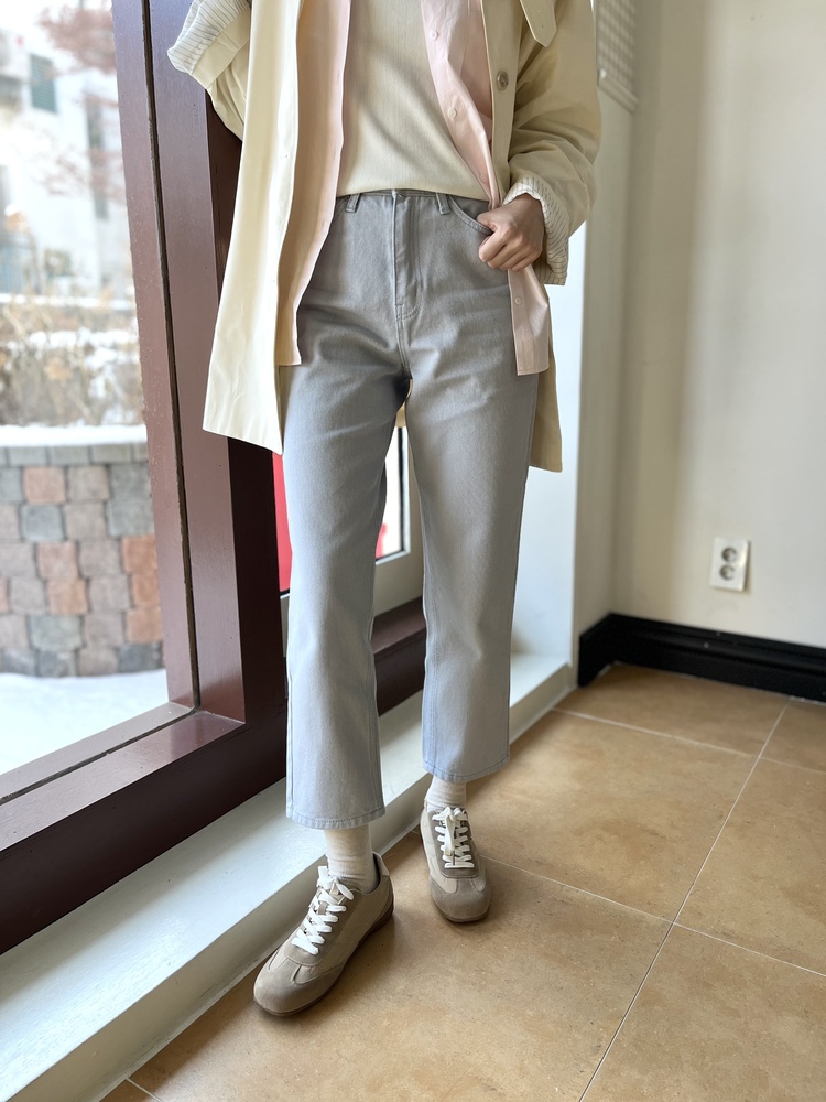 Pastelly Straight Jeans