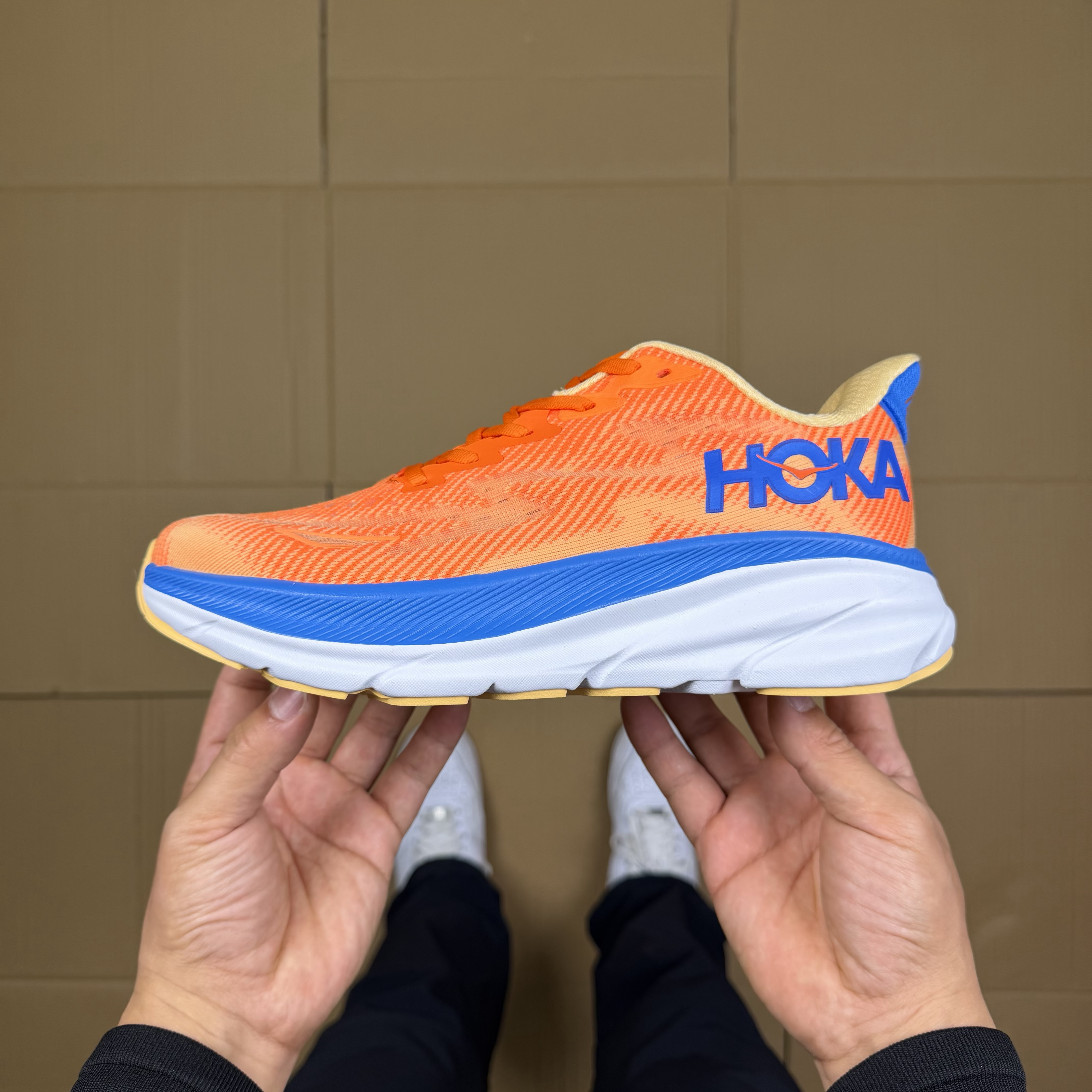 Hoka Clifton 9