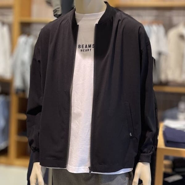 日本BEAMS HEART 刺繡衫