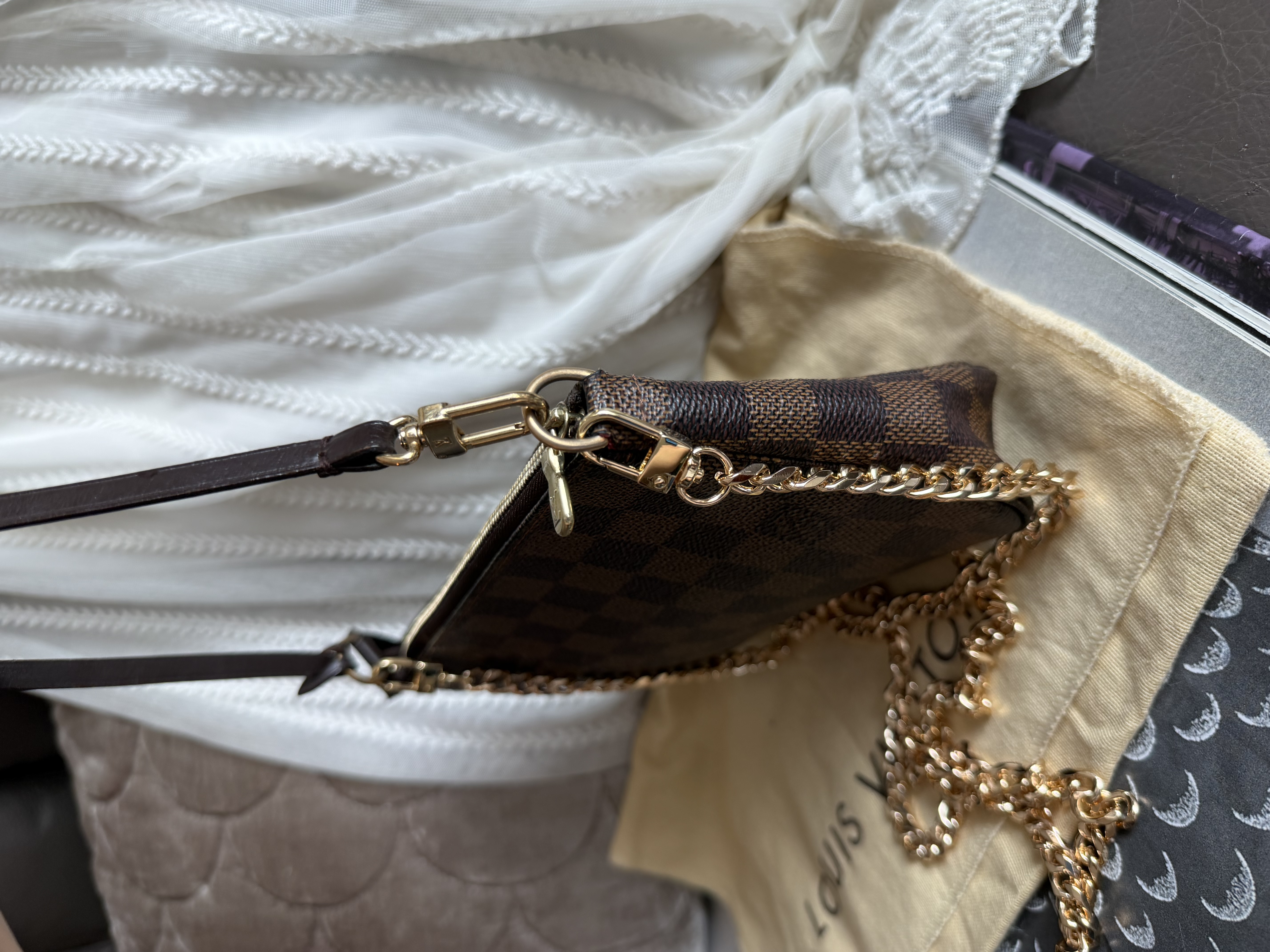 Louis Vuitton Damier Ebène Canvas Pochette Accessoires 