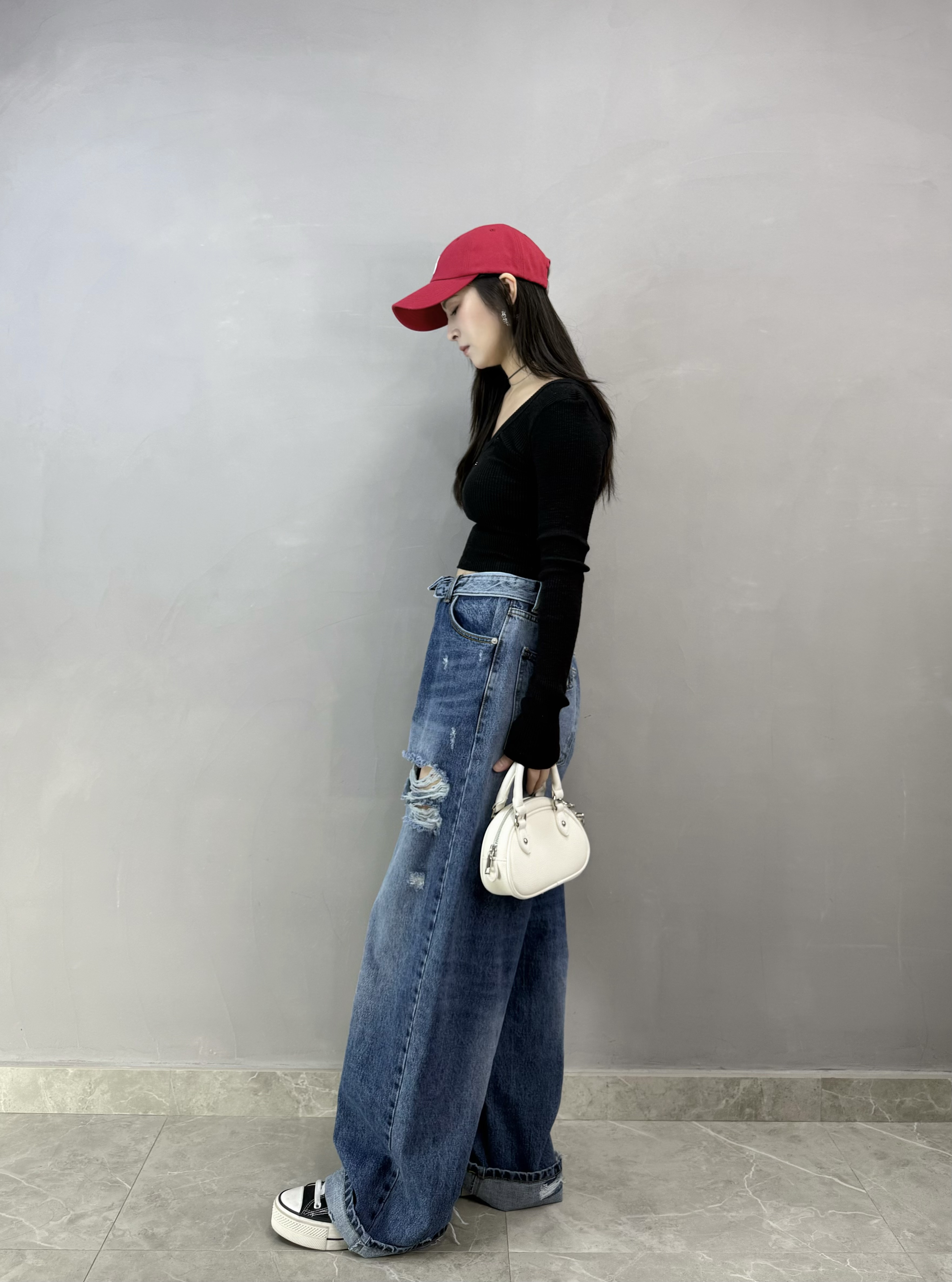 H67 銀扣U領短Tee