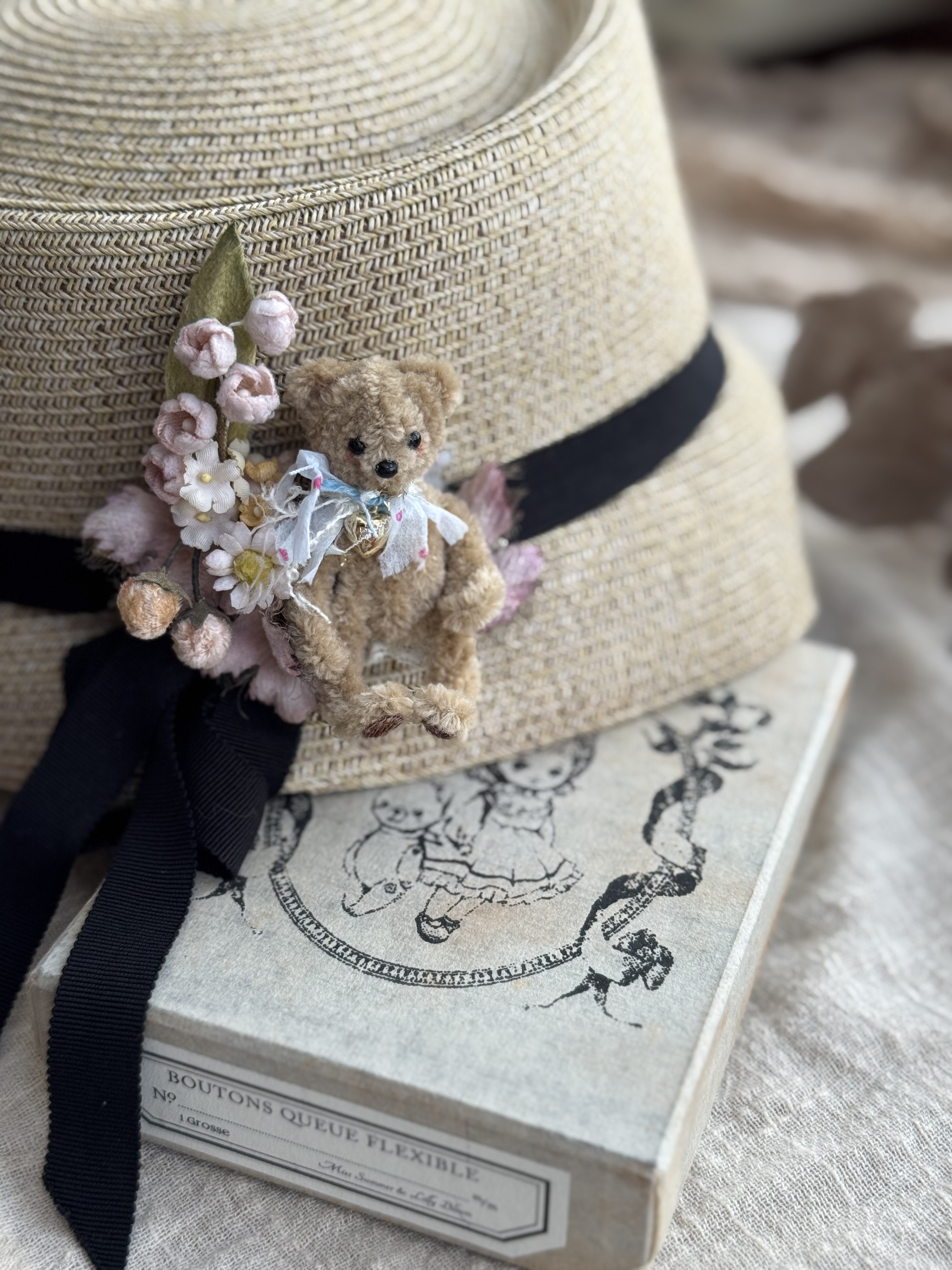 Lilly Bloom x Miss Summer 布花小熊多用途飾品