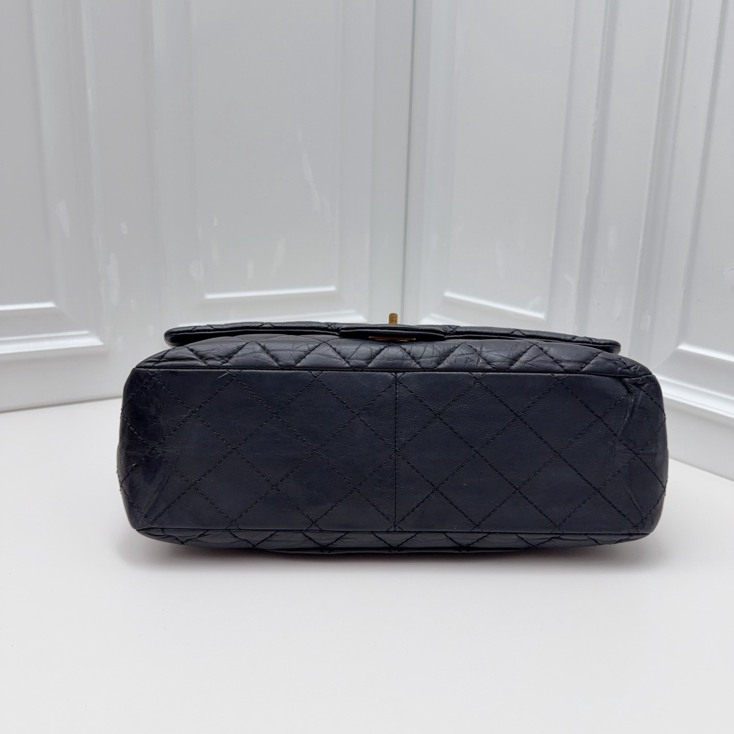 【預訂貨品】CHANEL黑金復古金扣腋下包