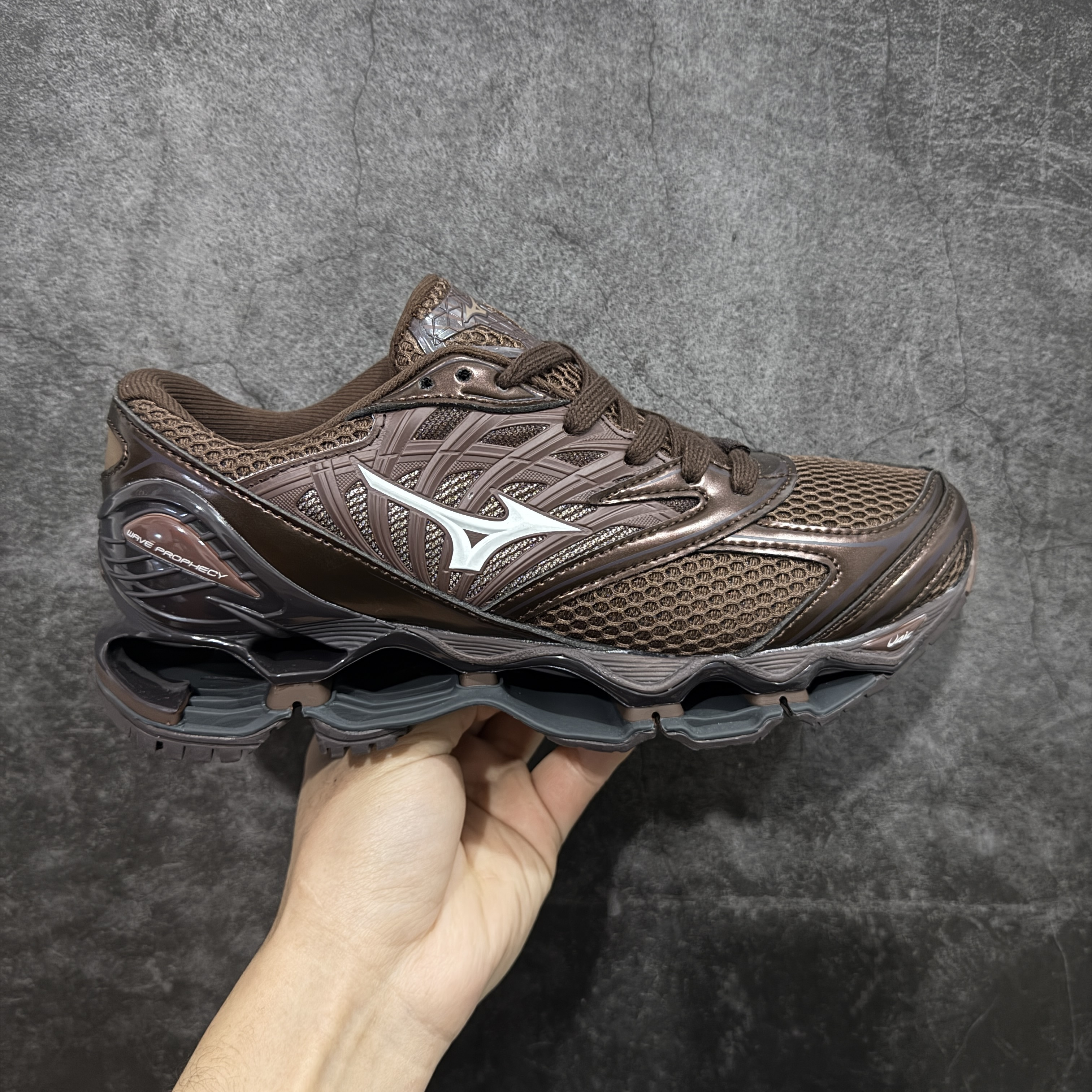Mizuno Wave Prophecy LS