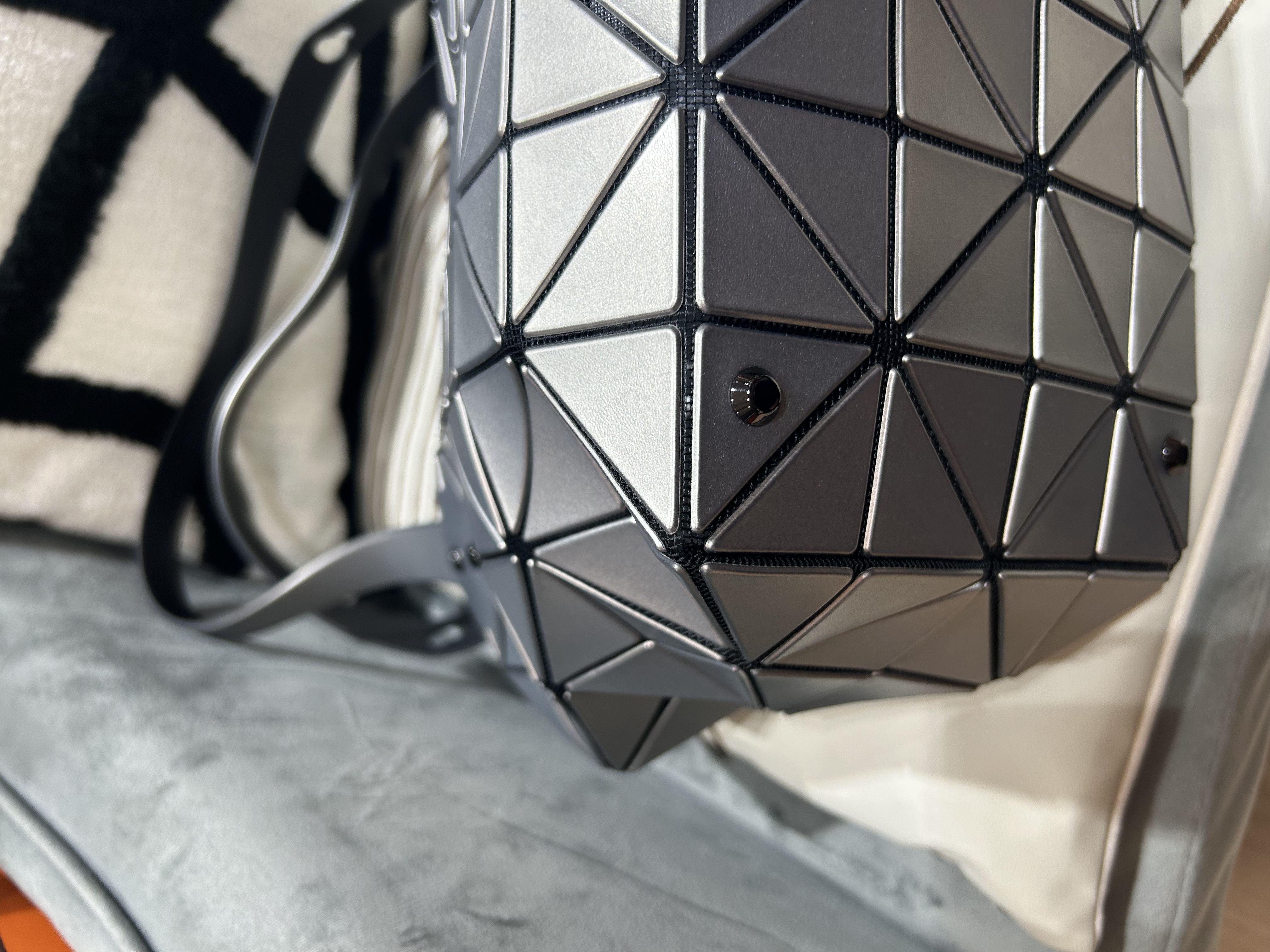 Issey Miyake Bao Bao Boston Bag 100%Authentic, 98%New ☑️Dust bag