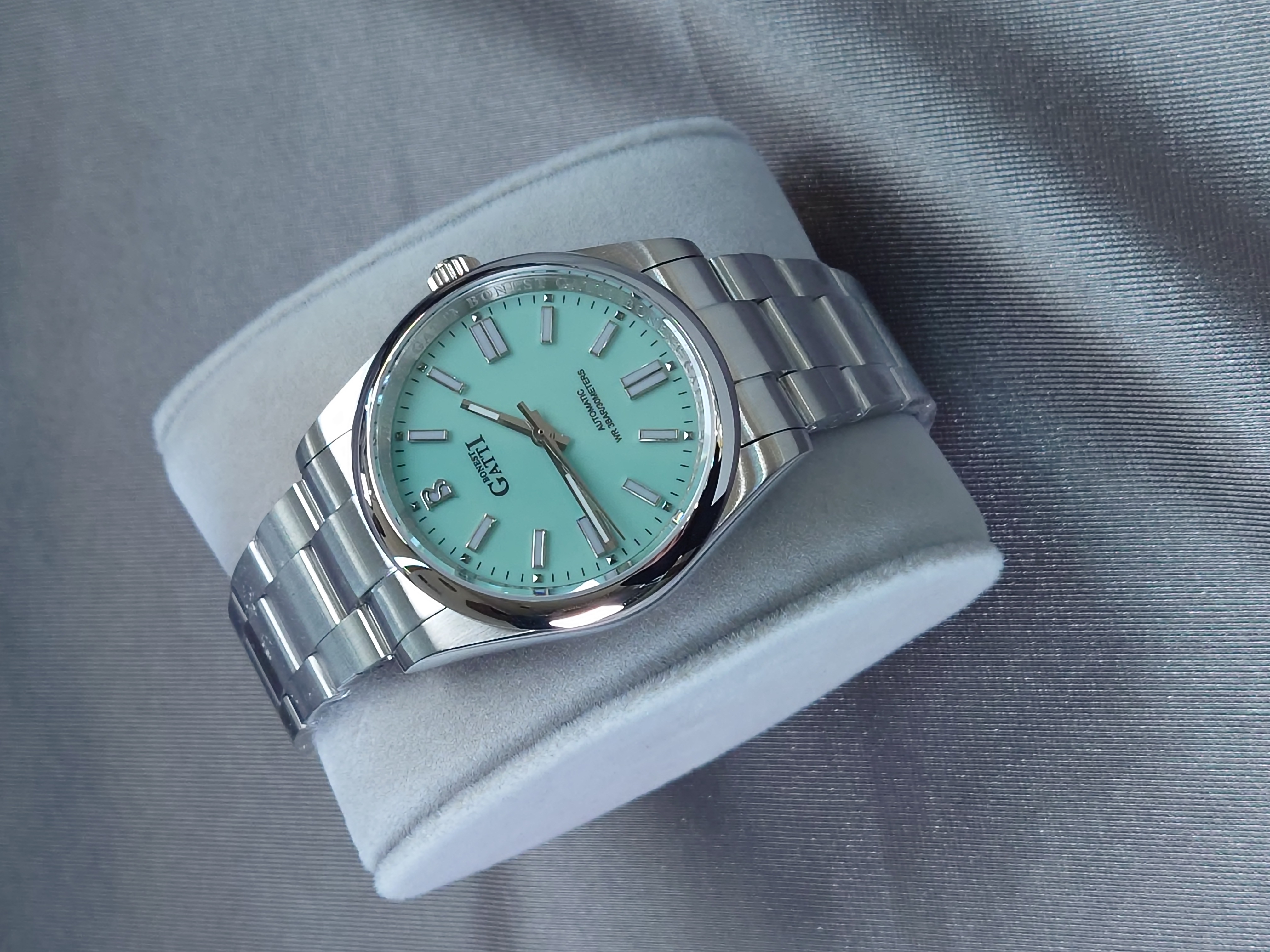 Bonest Gatti 隱藏錶面馬年特別版動錶 BG8015-S2 粉藍