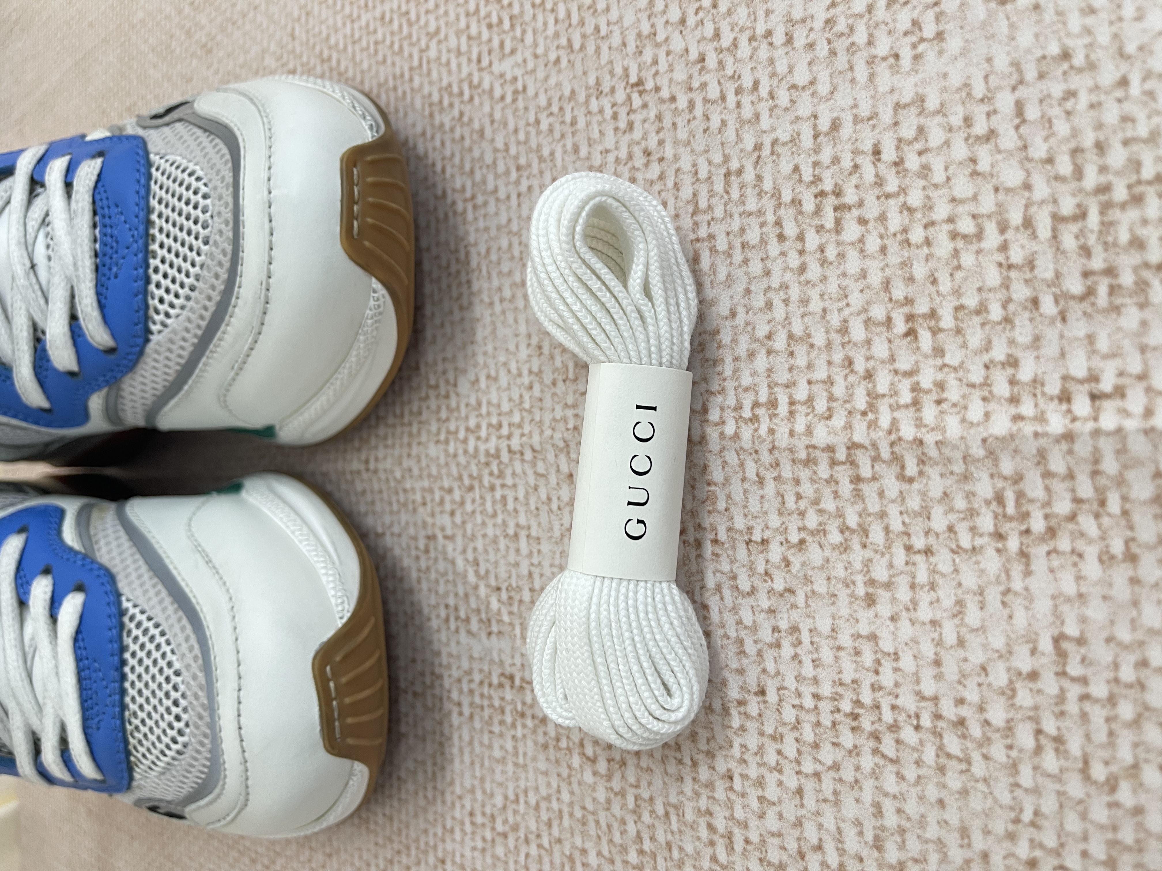 Unused item Gucci Sneakers / Product Code: 26042405