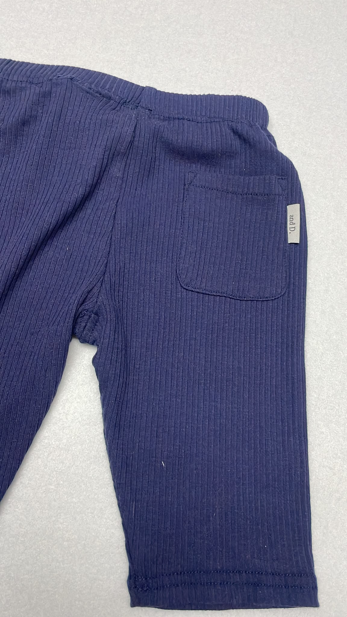petit main 90碼 舒服軟熟五分褲 （清貨不設儲貨-box L1)