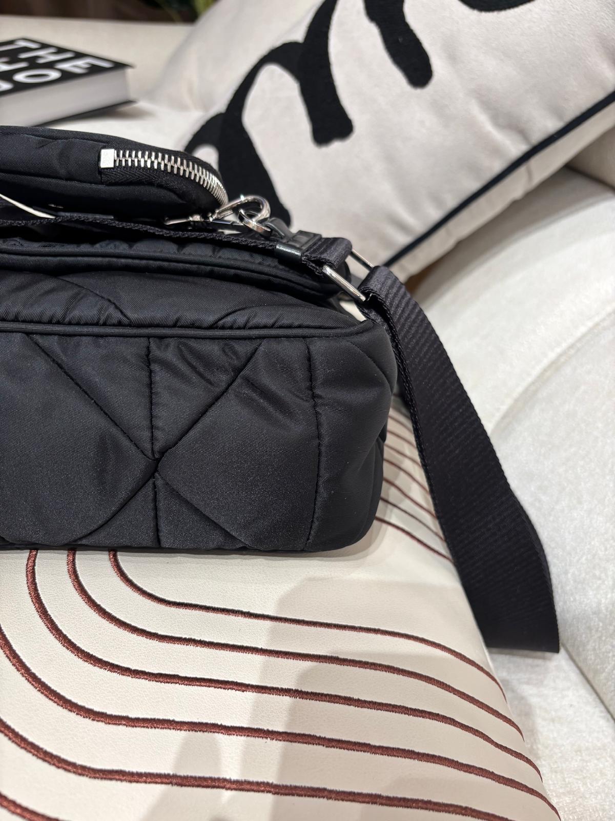Prada padded nylon shoulder bag  98%new rfid 
