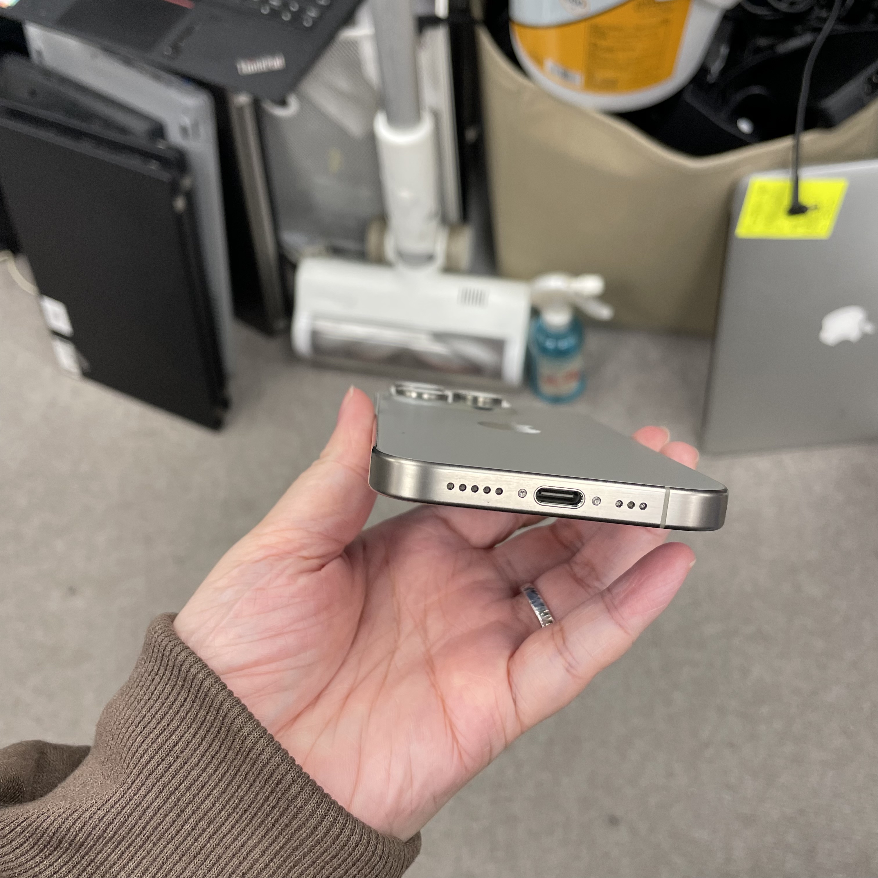 *6042 15 Pro 完美機 128GB 電95 原色 gray