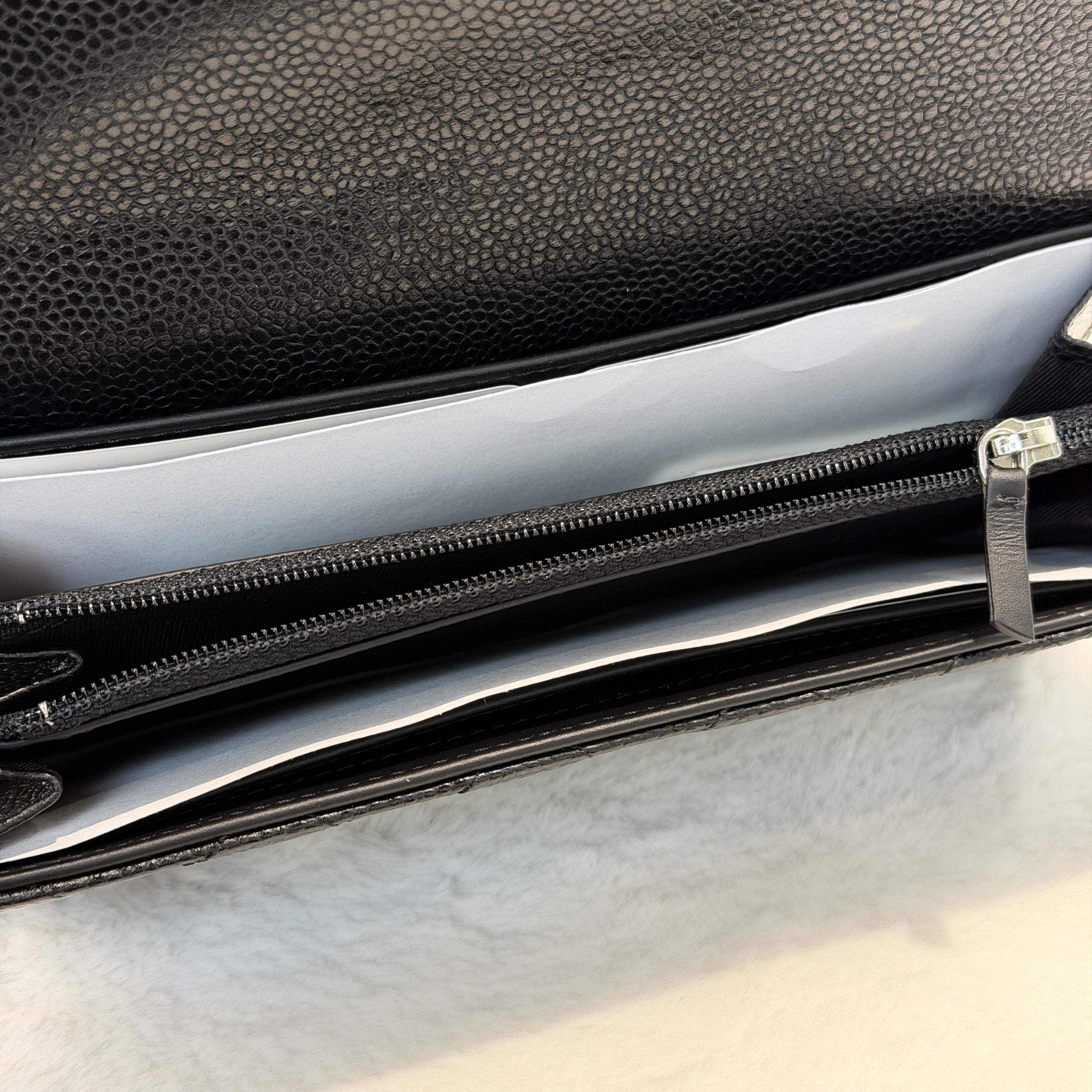 Chanel黑銀荔枝牛長銀包 wallet  超罕有荔枝紋