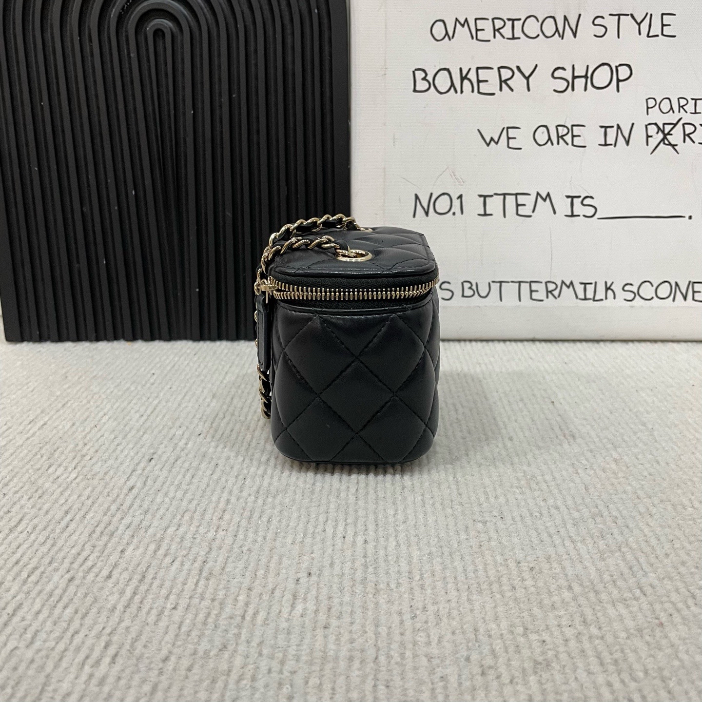 【預訂貨品】CHANEL黑金mini羊皮盒子包