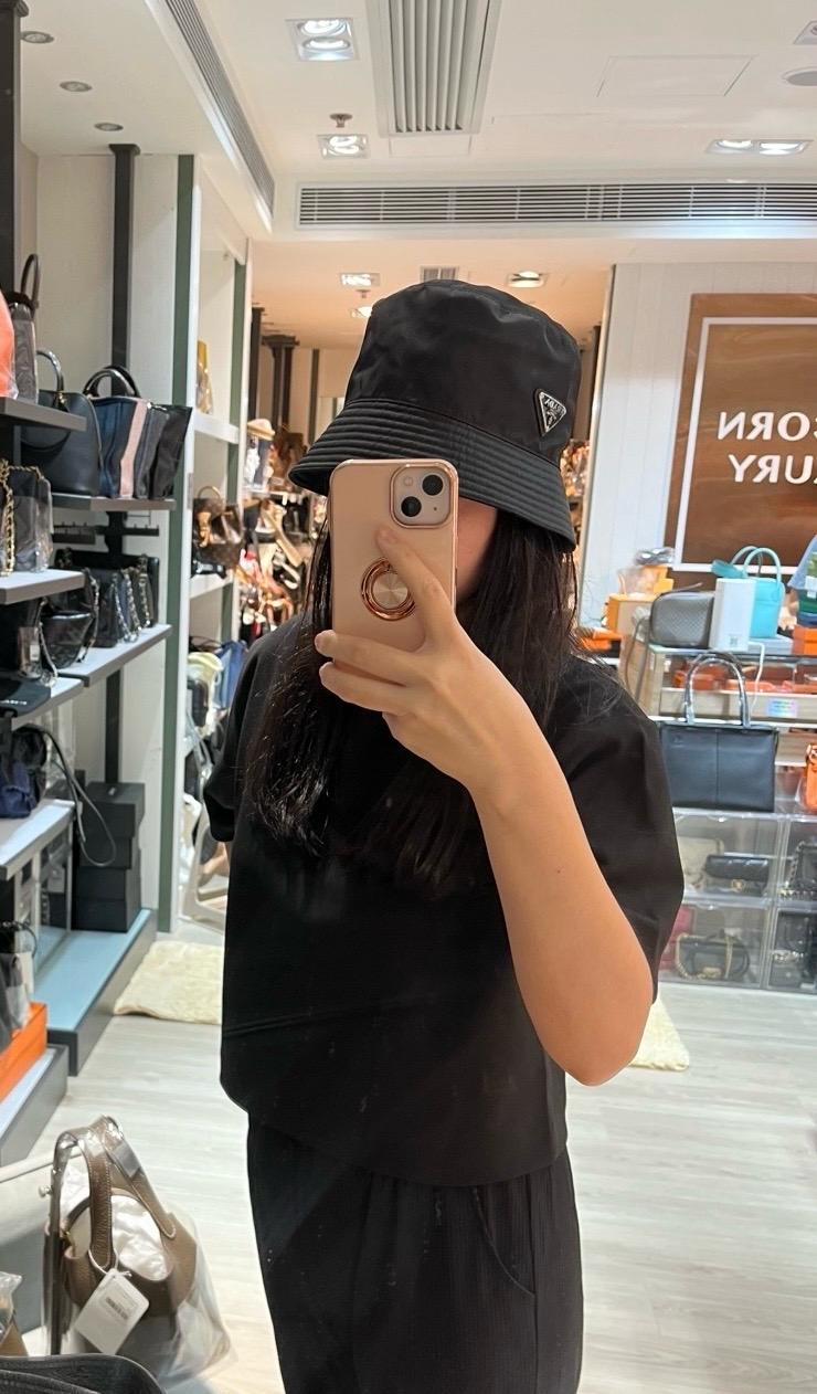 未使用品 Prada re-nylon bucket hat M size 100%Authentic ,Unused未使用品 ✅ NFC✅dust bag  