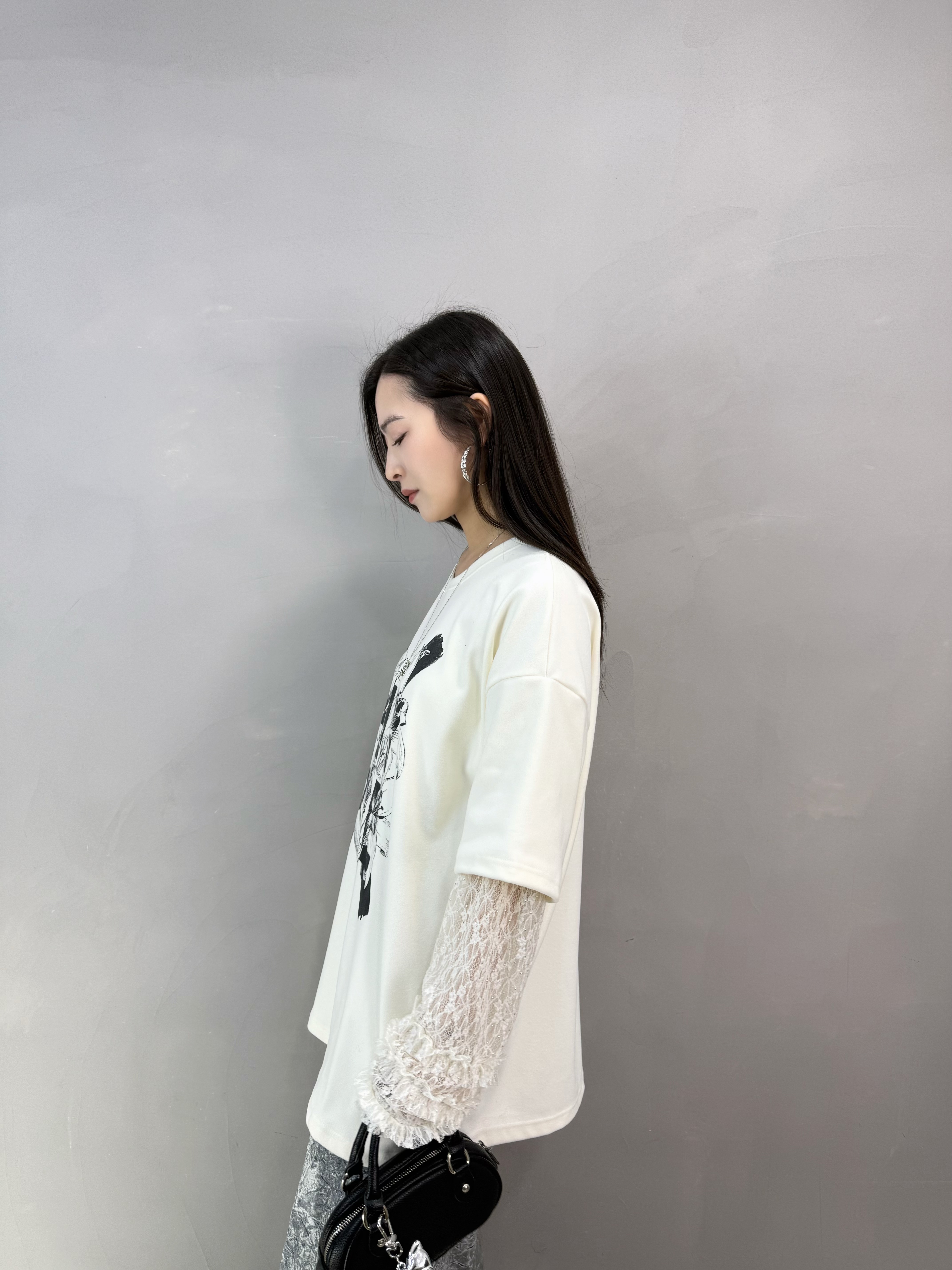 E68 lace袖花花print tee